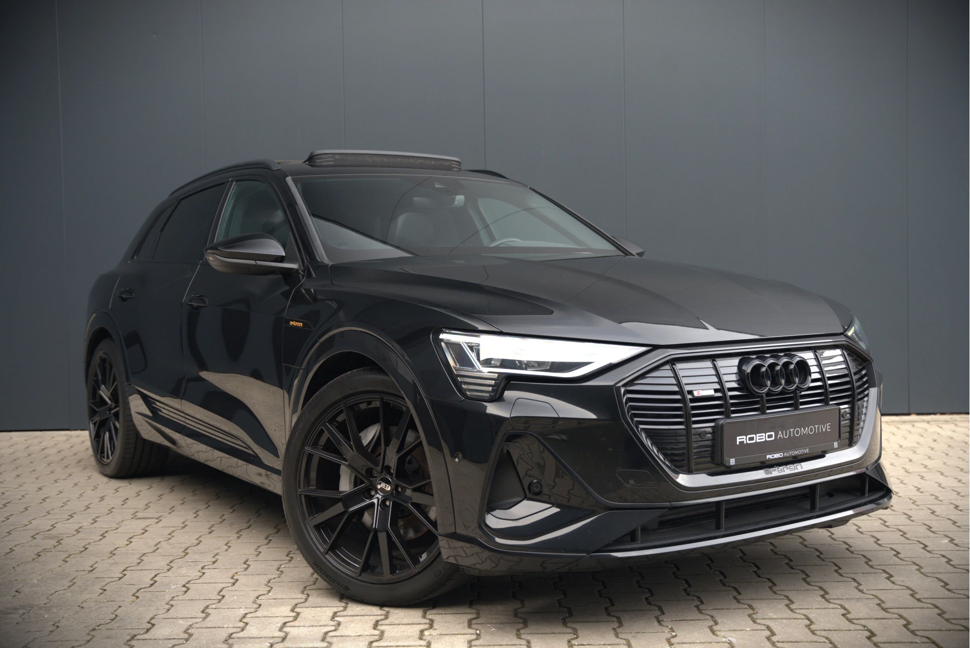 Hoofdafbeelding Audi e-tron