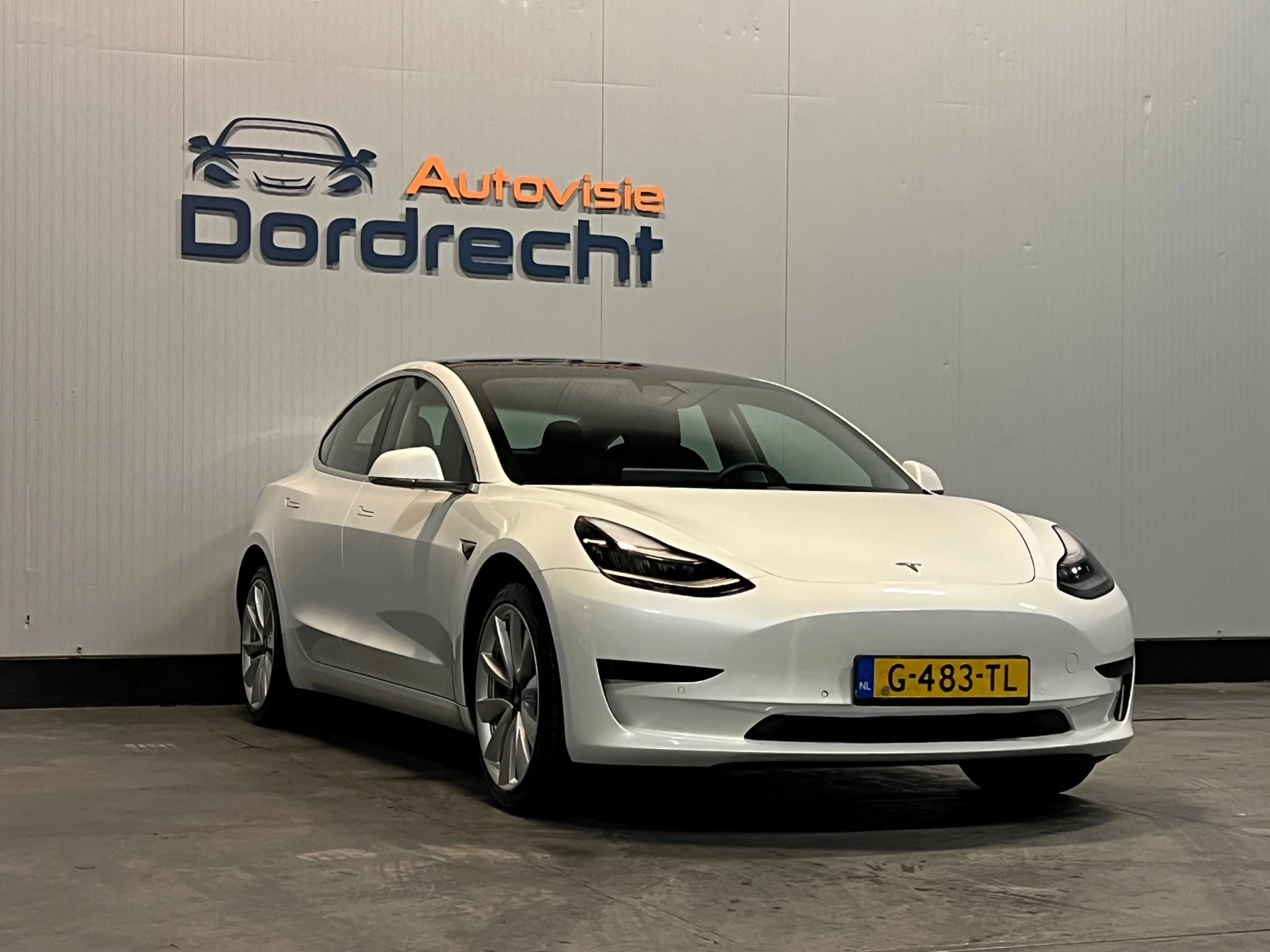 Hoofdafbeelding Tesla Model 3