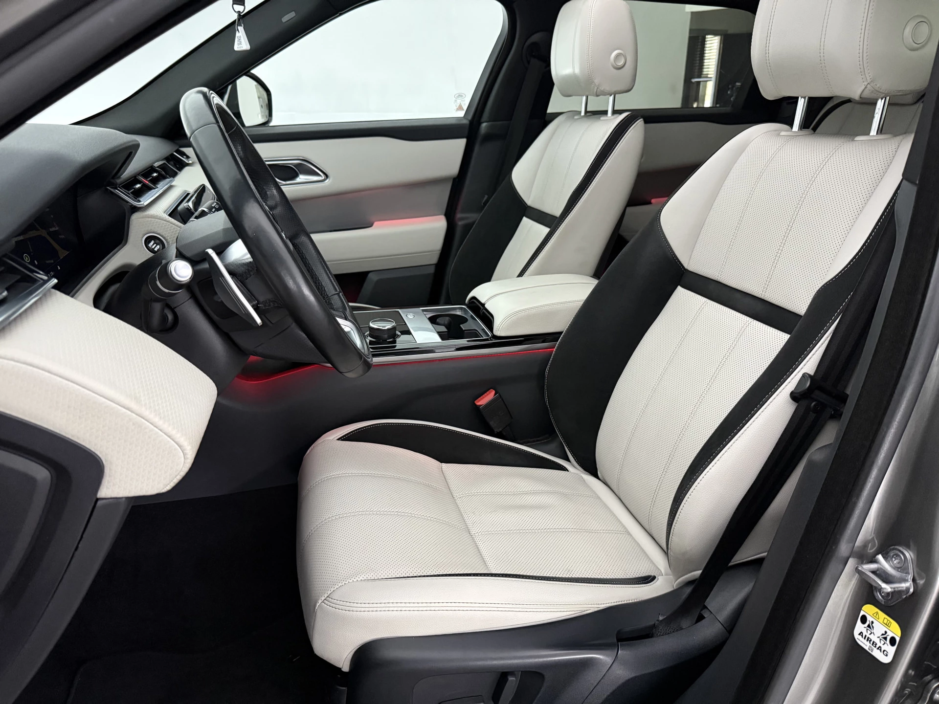 Hoofdafbeelding Land Rover Range Rover Velar