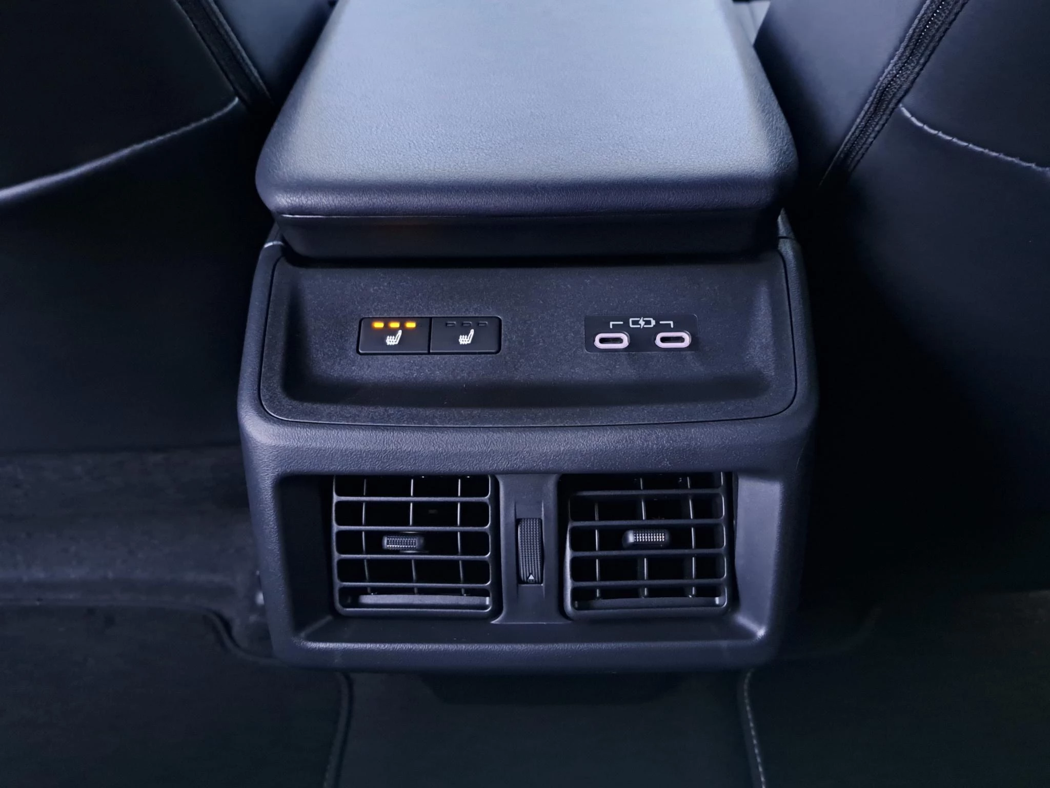 Hoofdafbeelding Toyota bZ4X