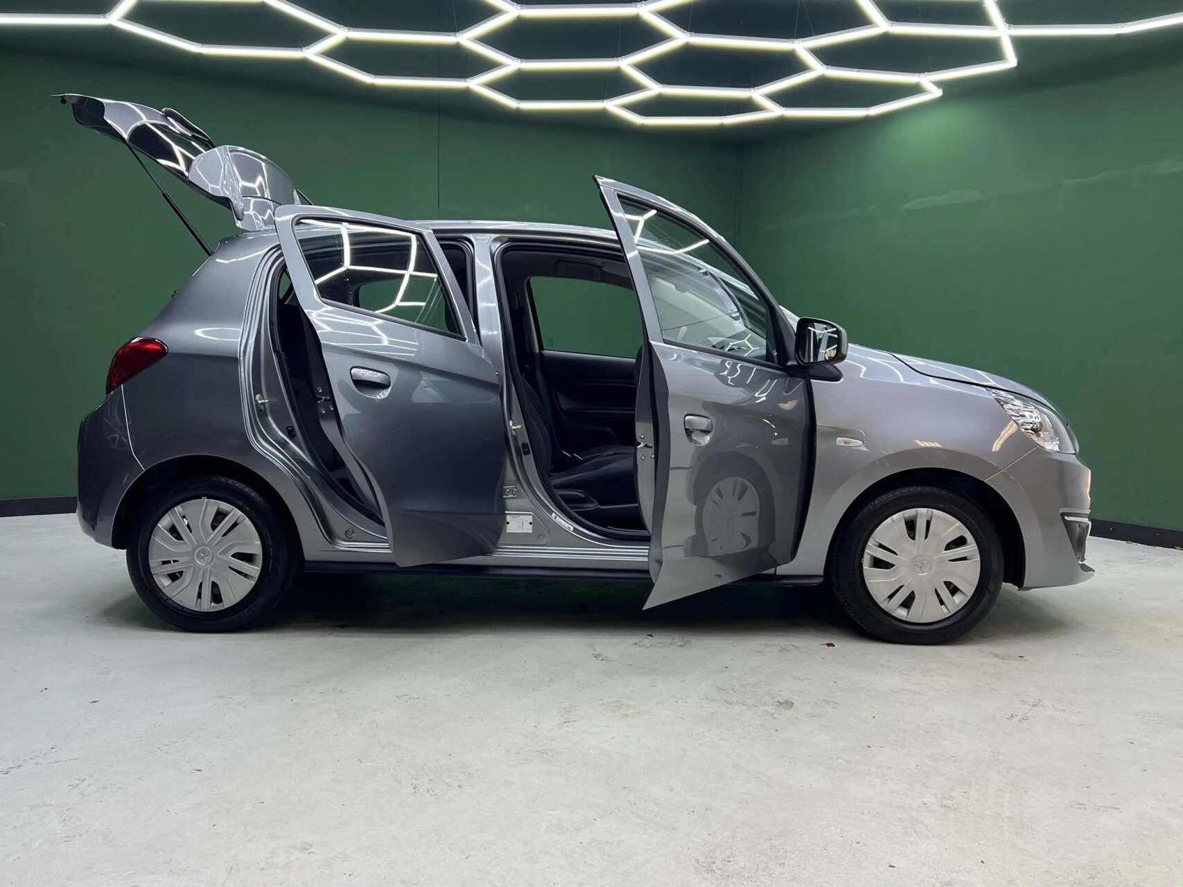 Hoofdafbeelding Mitsubishi Space Star