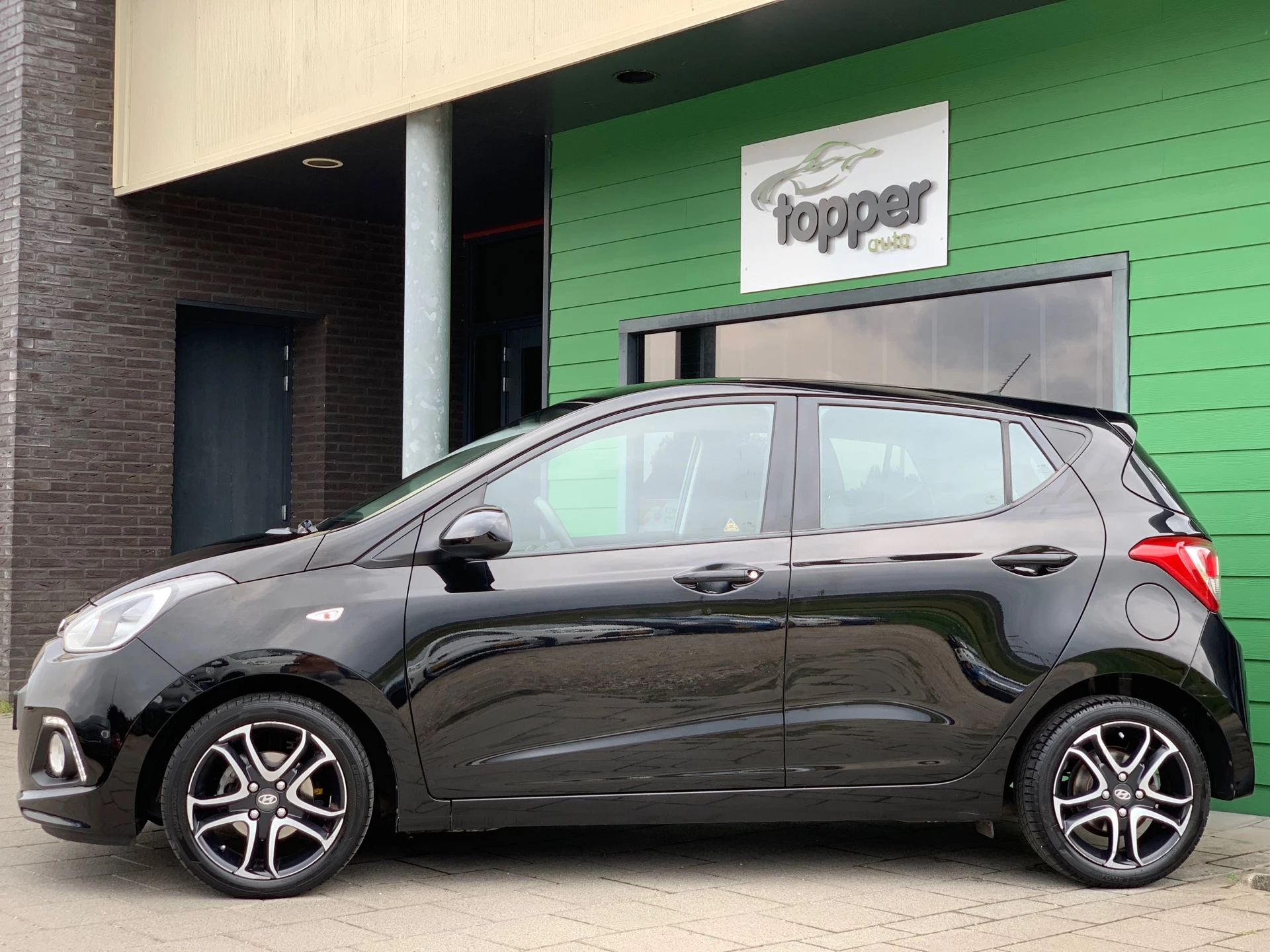 Hoofdafbeelding Hyundai i10