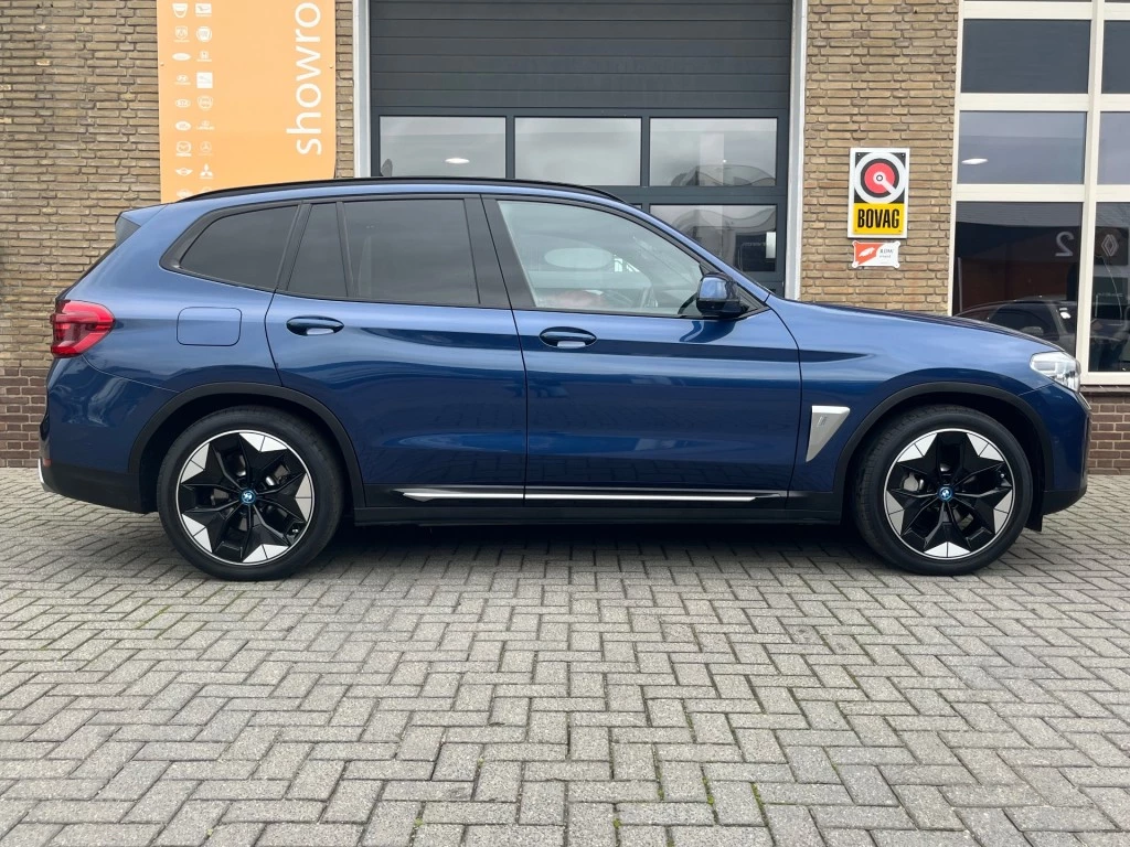 Hoofdafbeelding BMW iX3