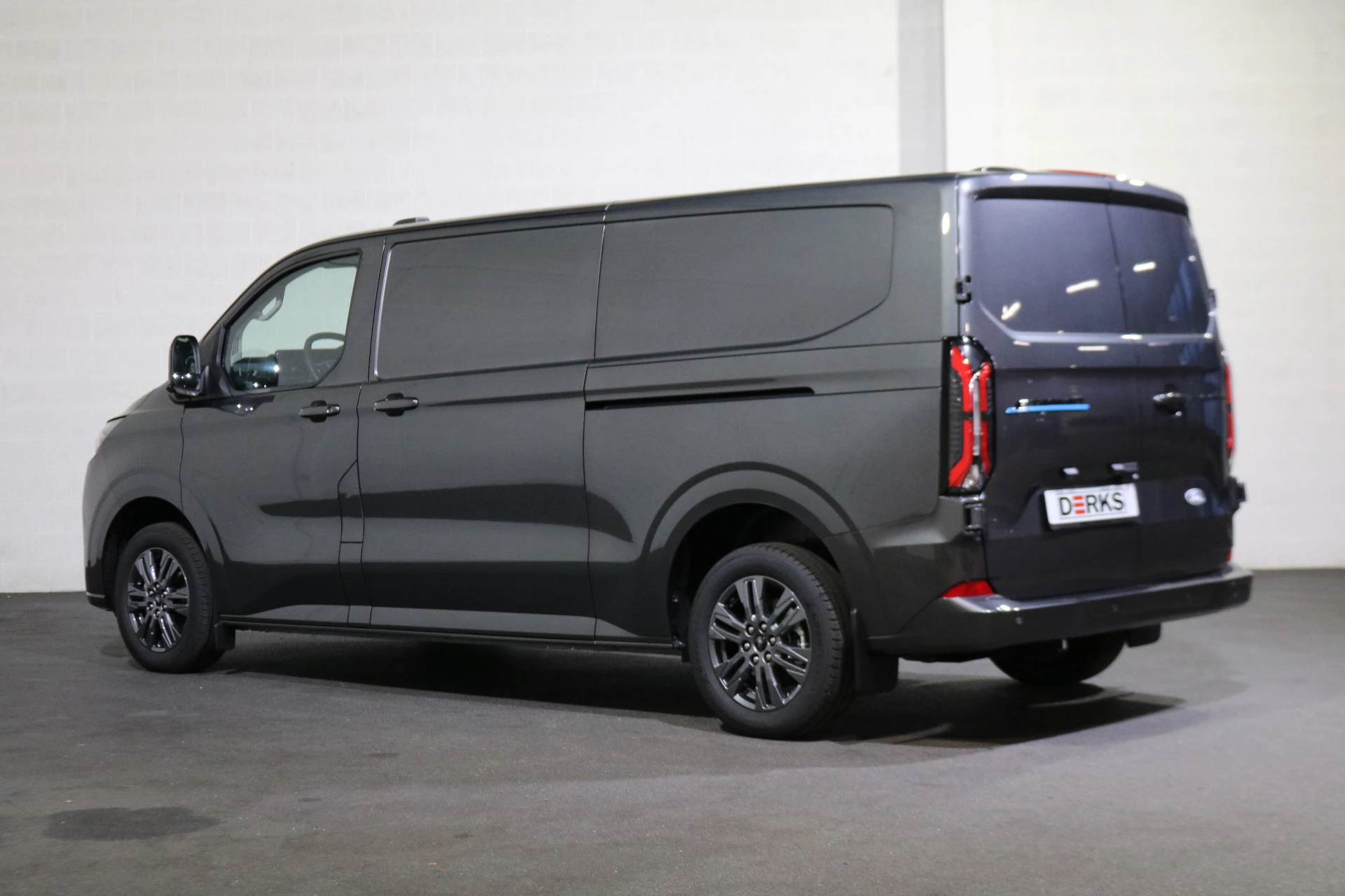 Hoofdafbeelding Ford E-Transit Custom