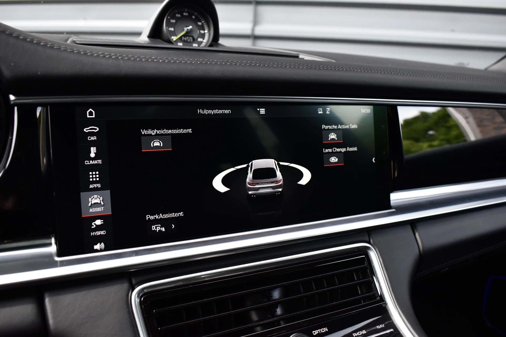 Hoofdafbeelding Porsche Panamera