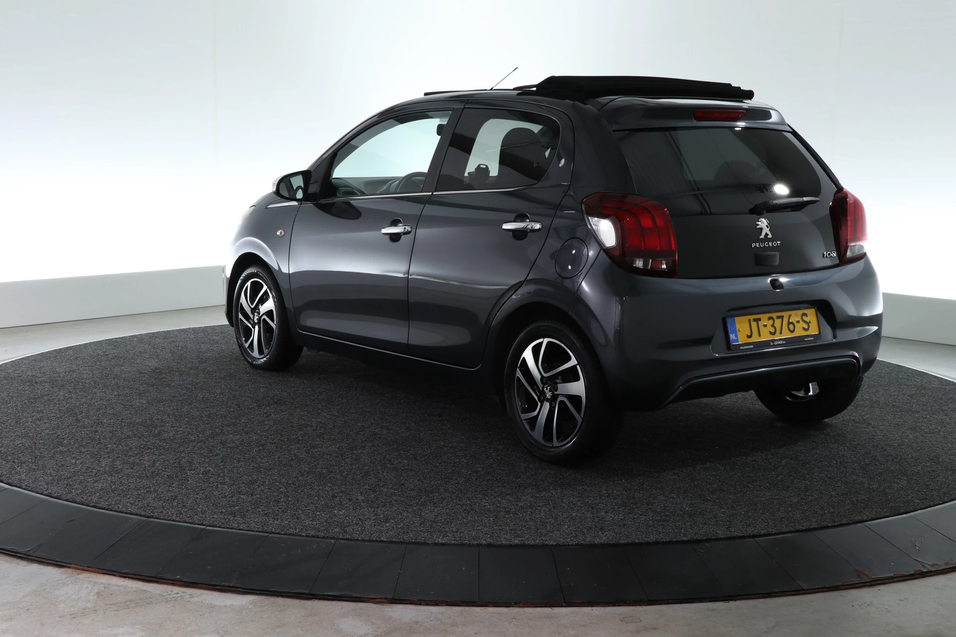 Hoofdafbeelding Peugeot 108