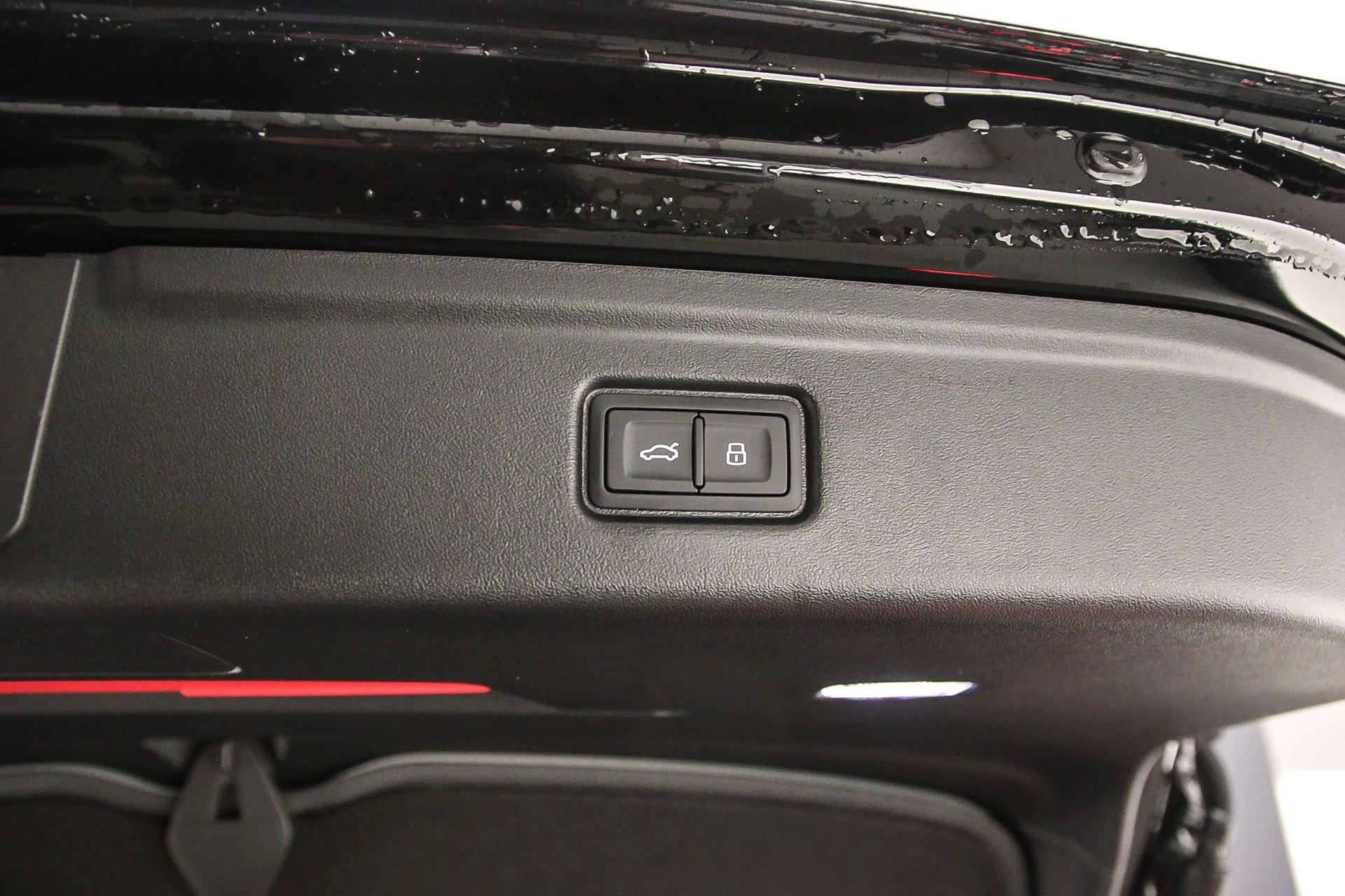 Hoofdafbeelding Audi A6 Avant e-tron