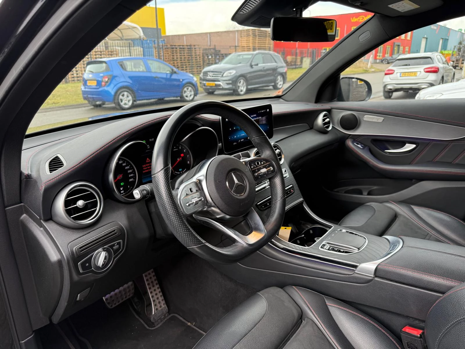 Hoofdafbeelding Mercedes-Benz GLC