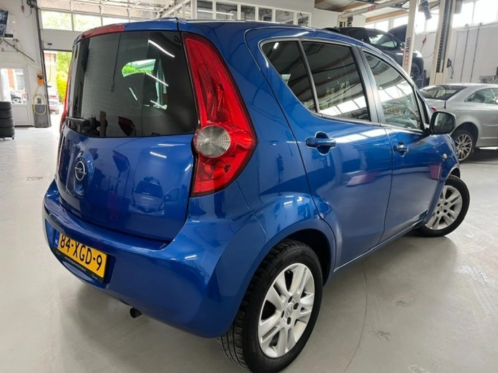 Hoofdafbeelding Opel Agila