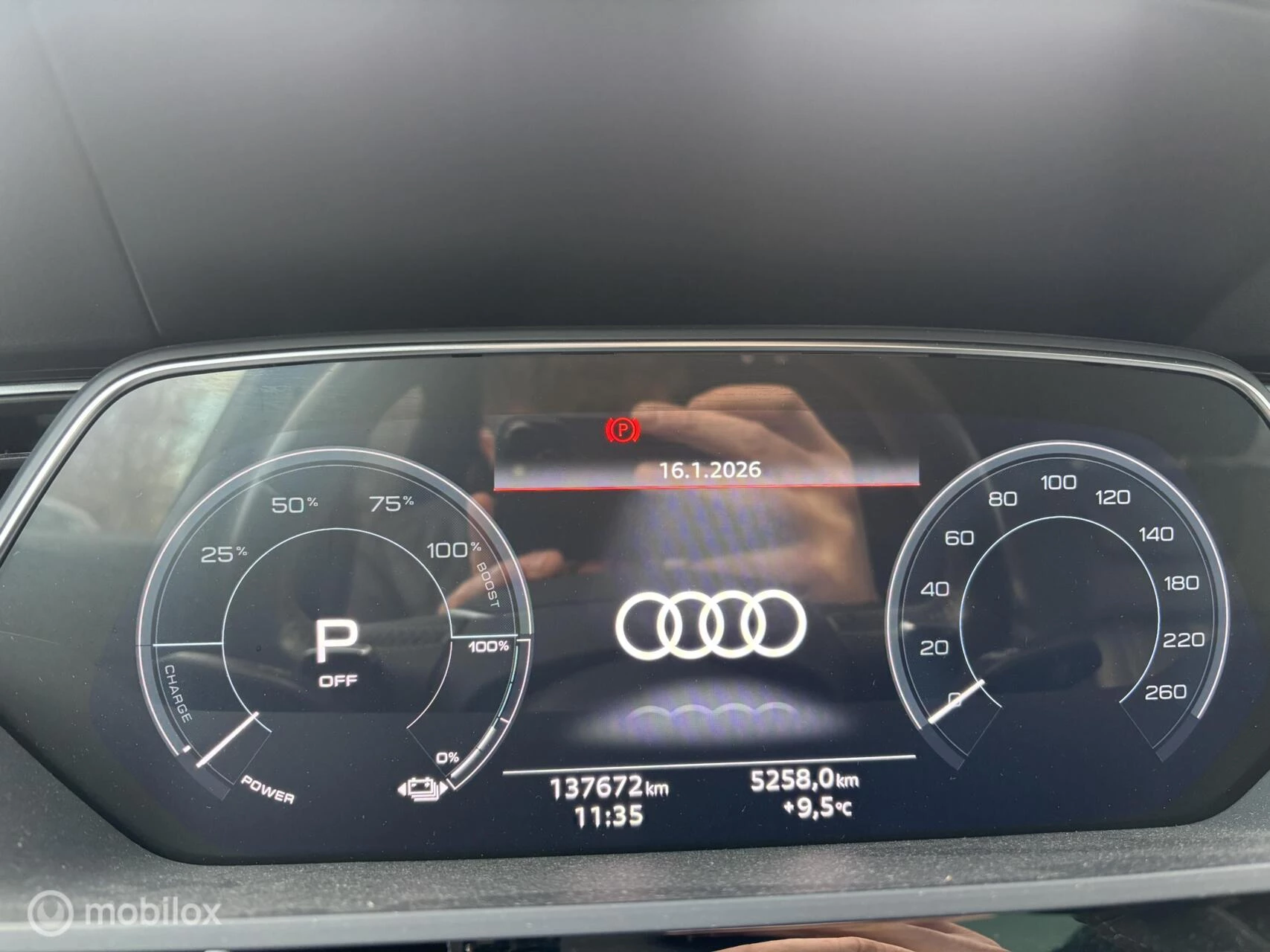 Hoofdafbeelding Audi e-tron