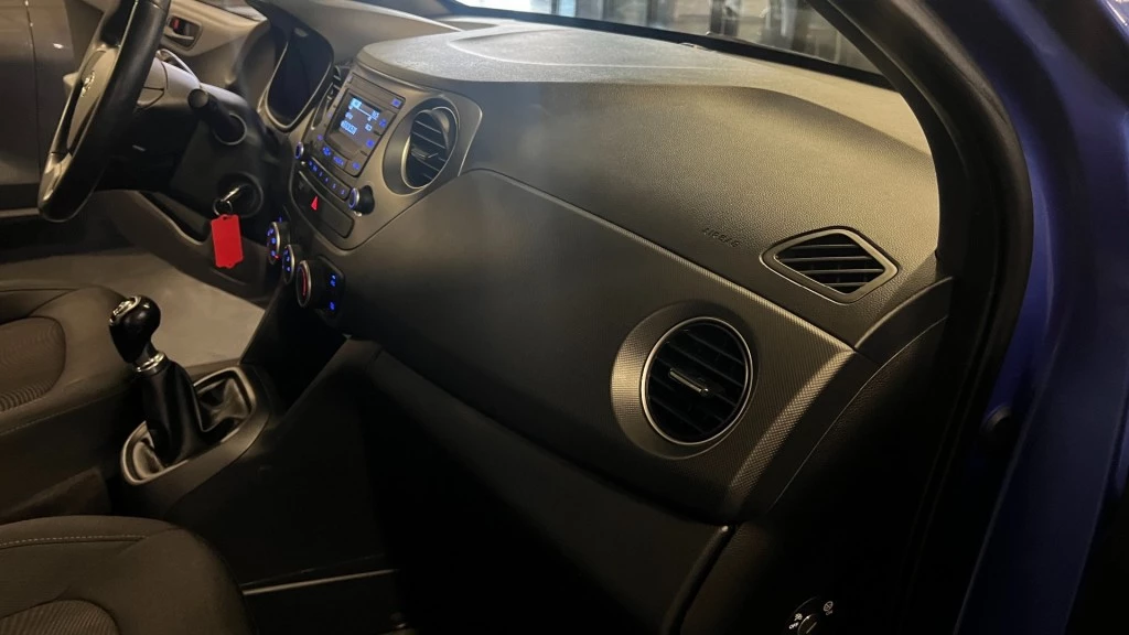 Hoofdafbeelding Hyundai i10