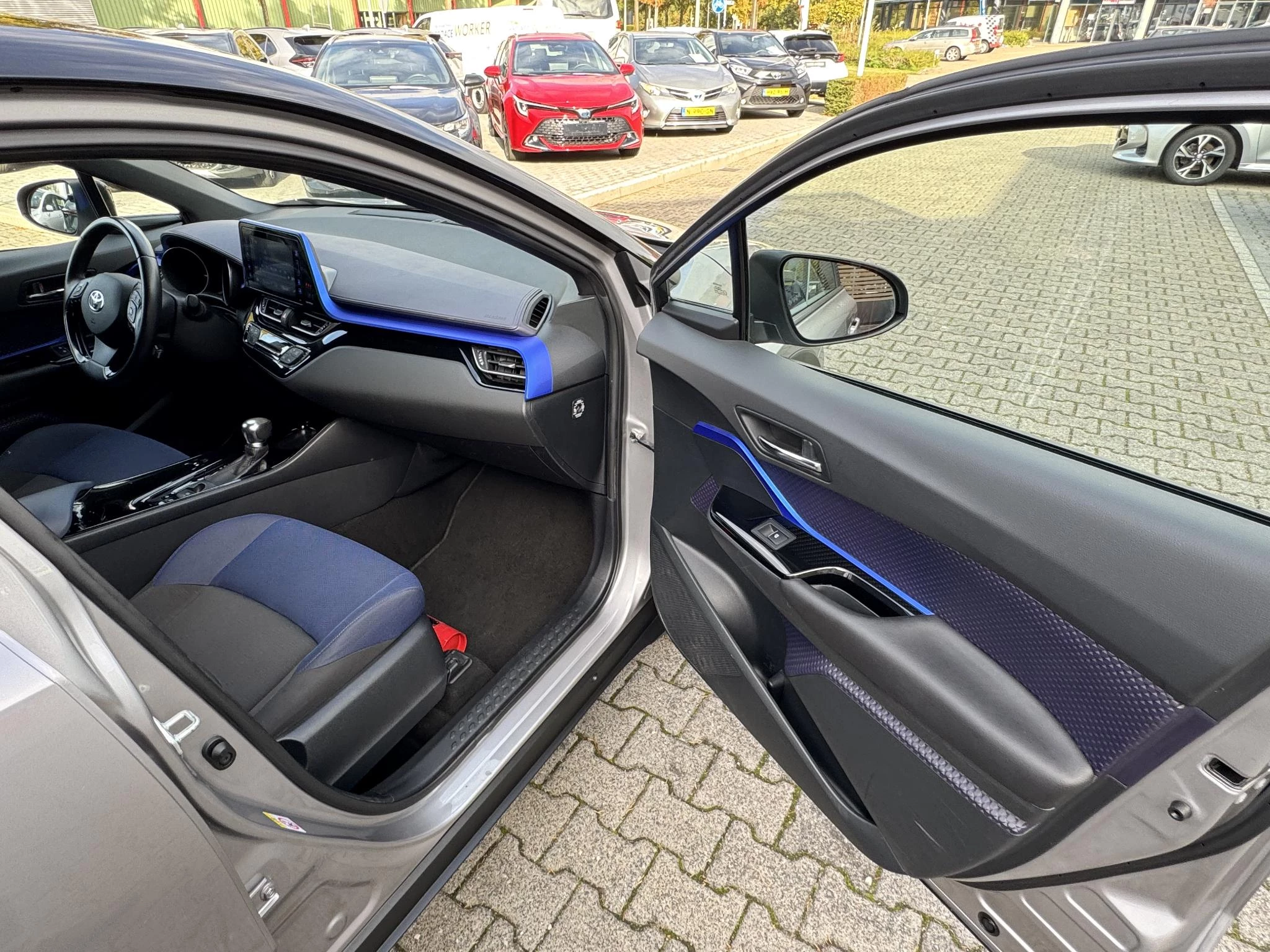 Hoofdafbeelding Toyota C-HR