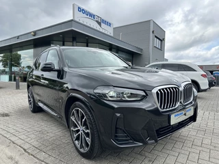 BMW X3 xDrive30e M sport Pano-Dak | M Stoelen | Keyless | HUD | Adapt. Cruise |