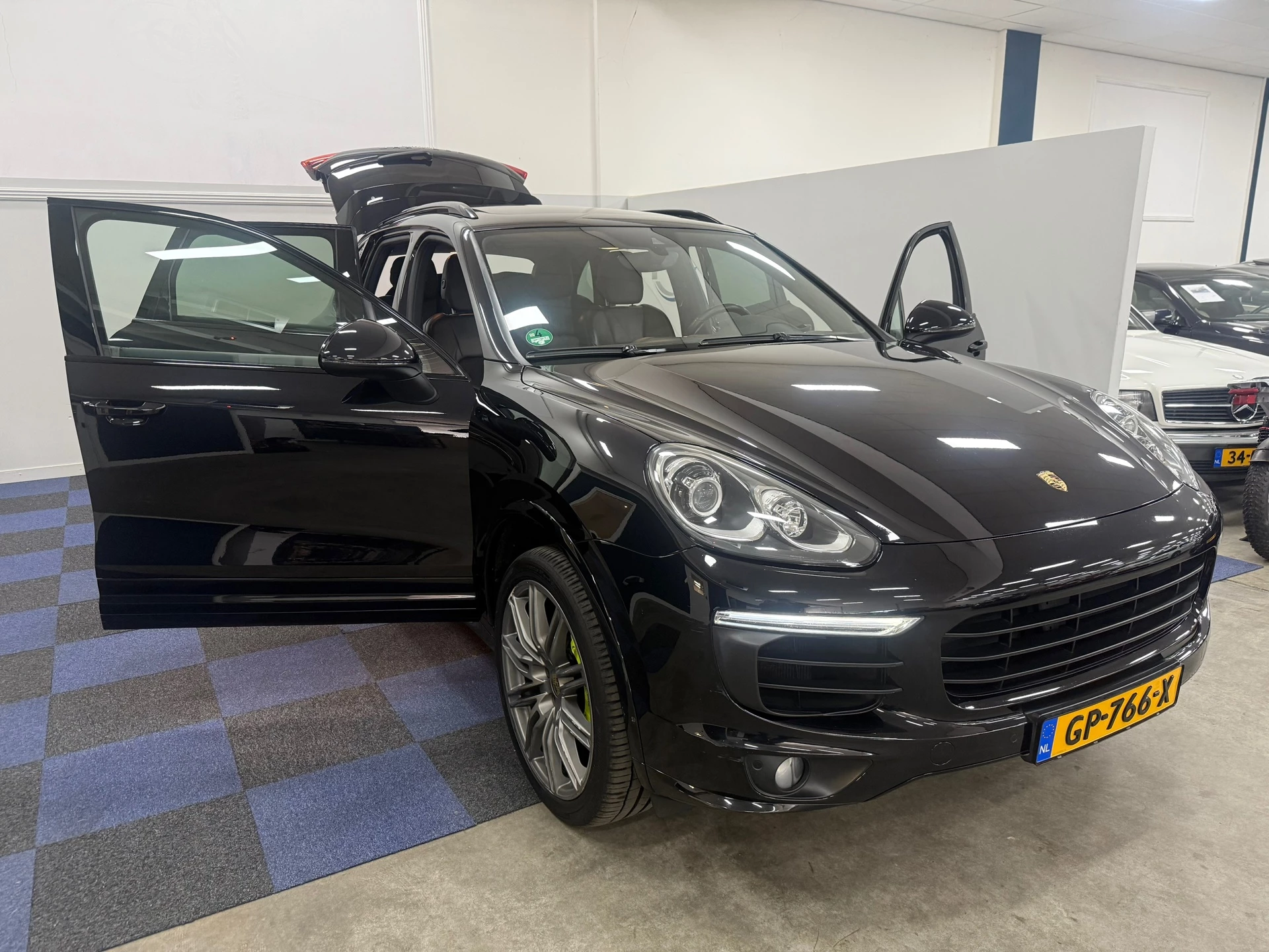 Hoofdafbeelding Porsche Cayenne