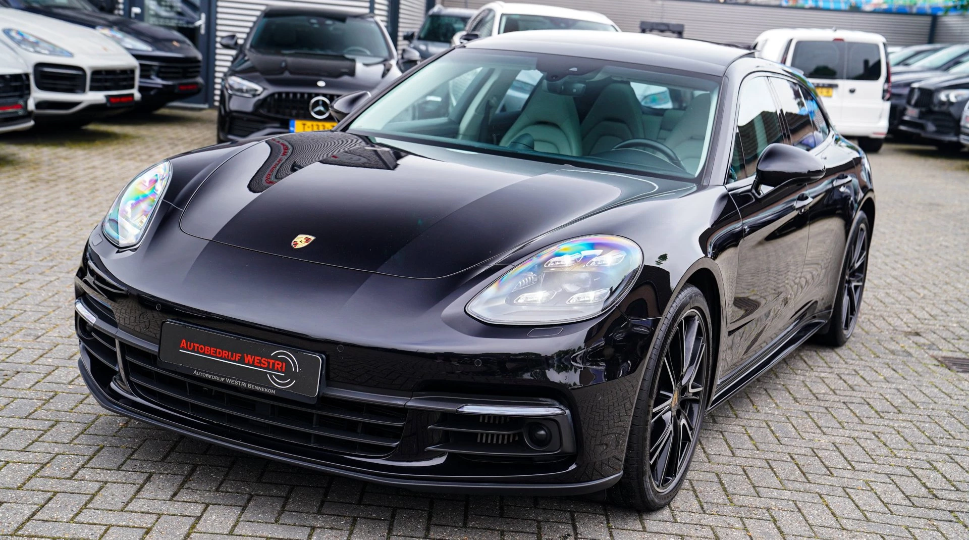Hoofdafbeelding Porsche Panamera