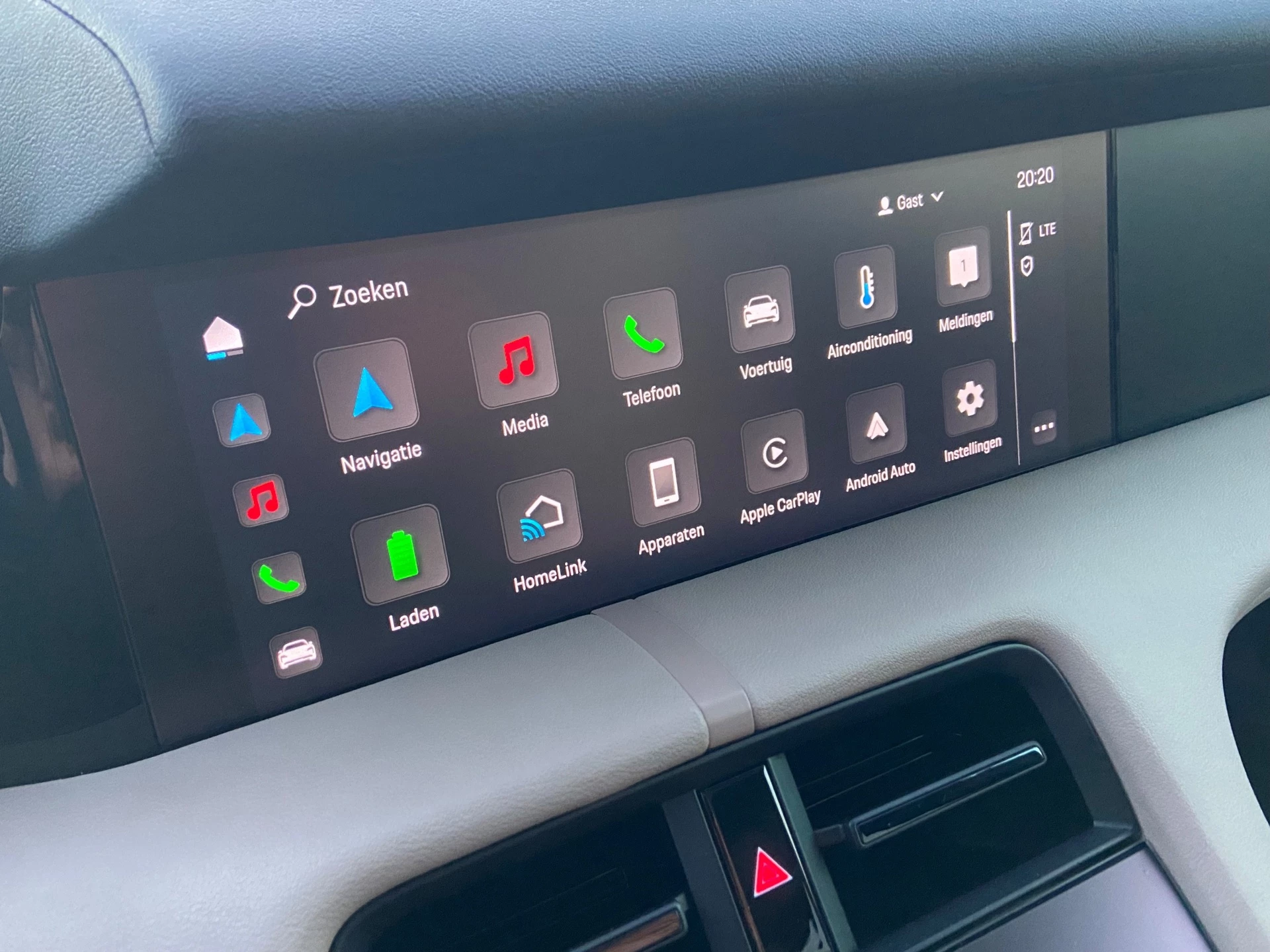 Hoofdafbeelding Porsche Taycan