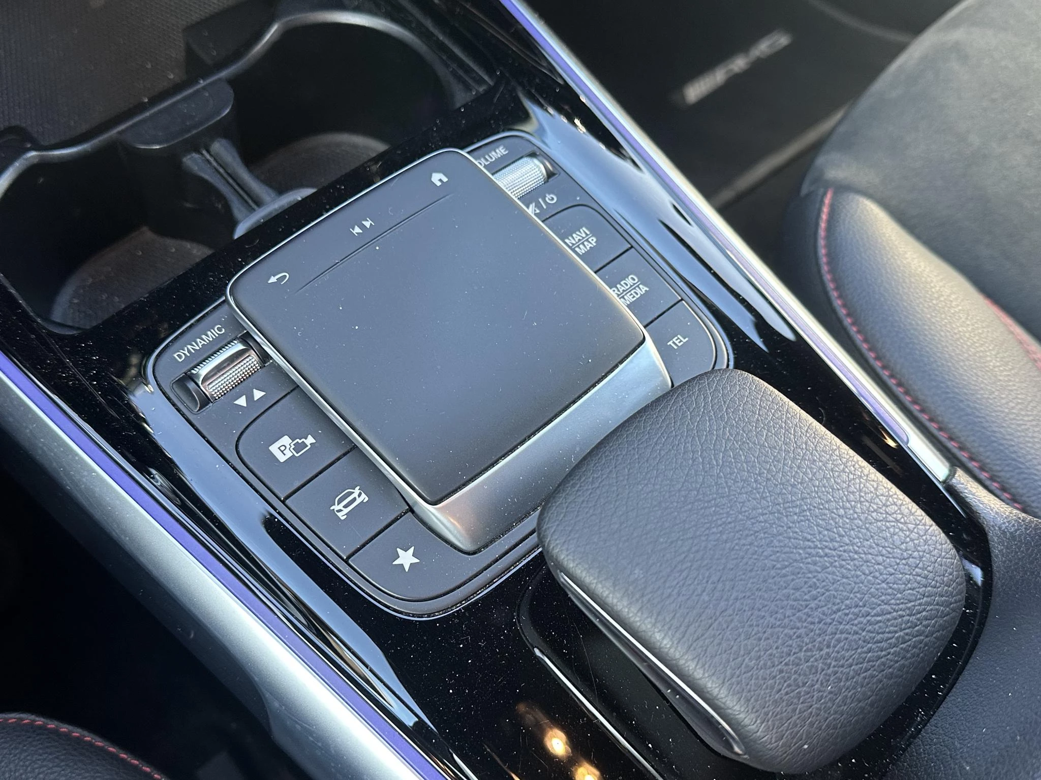 Hoofdafbeelding Mercedes-Benz EQB