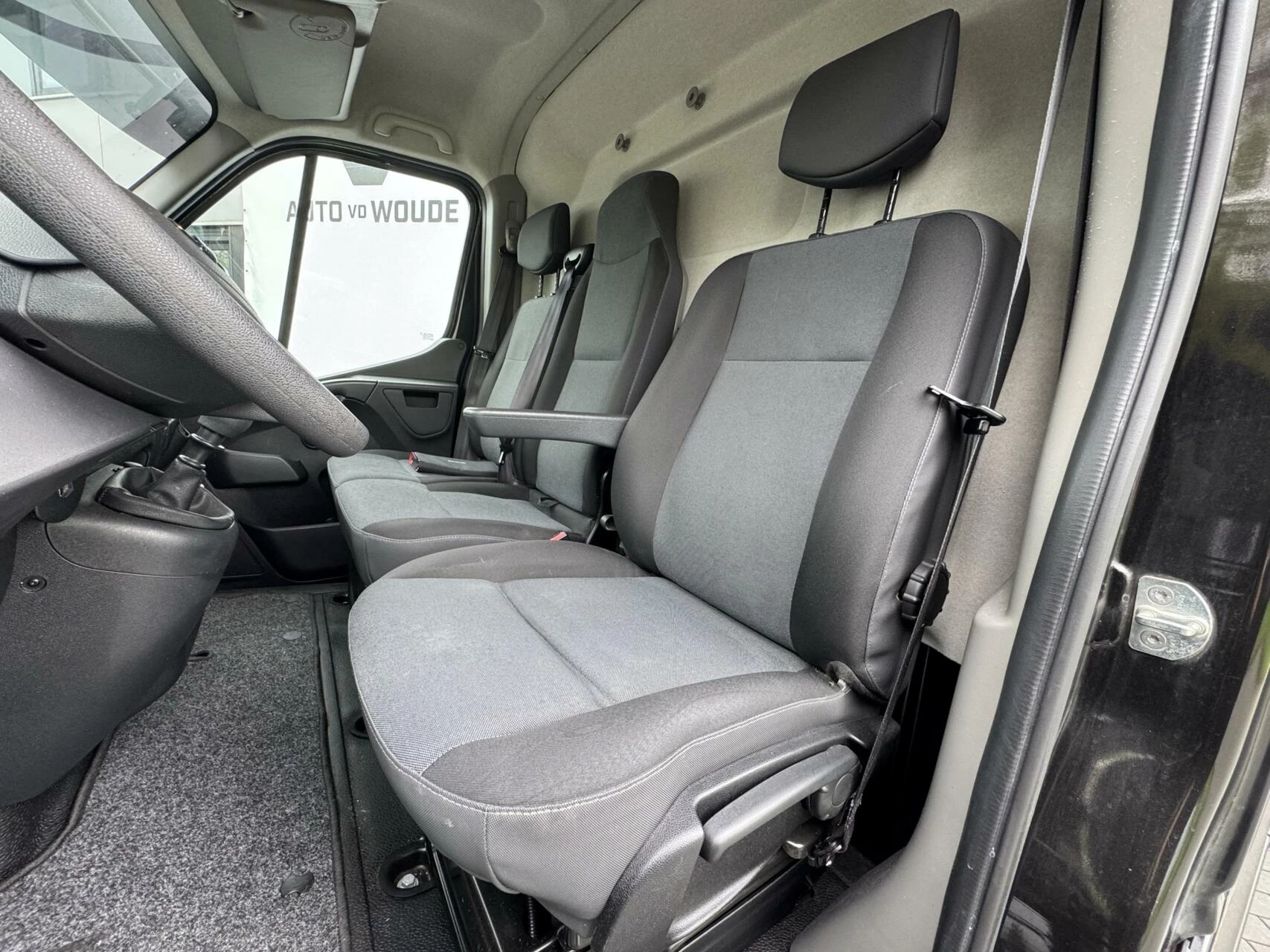 Hoofdafbeelding Nissan NV400