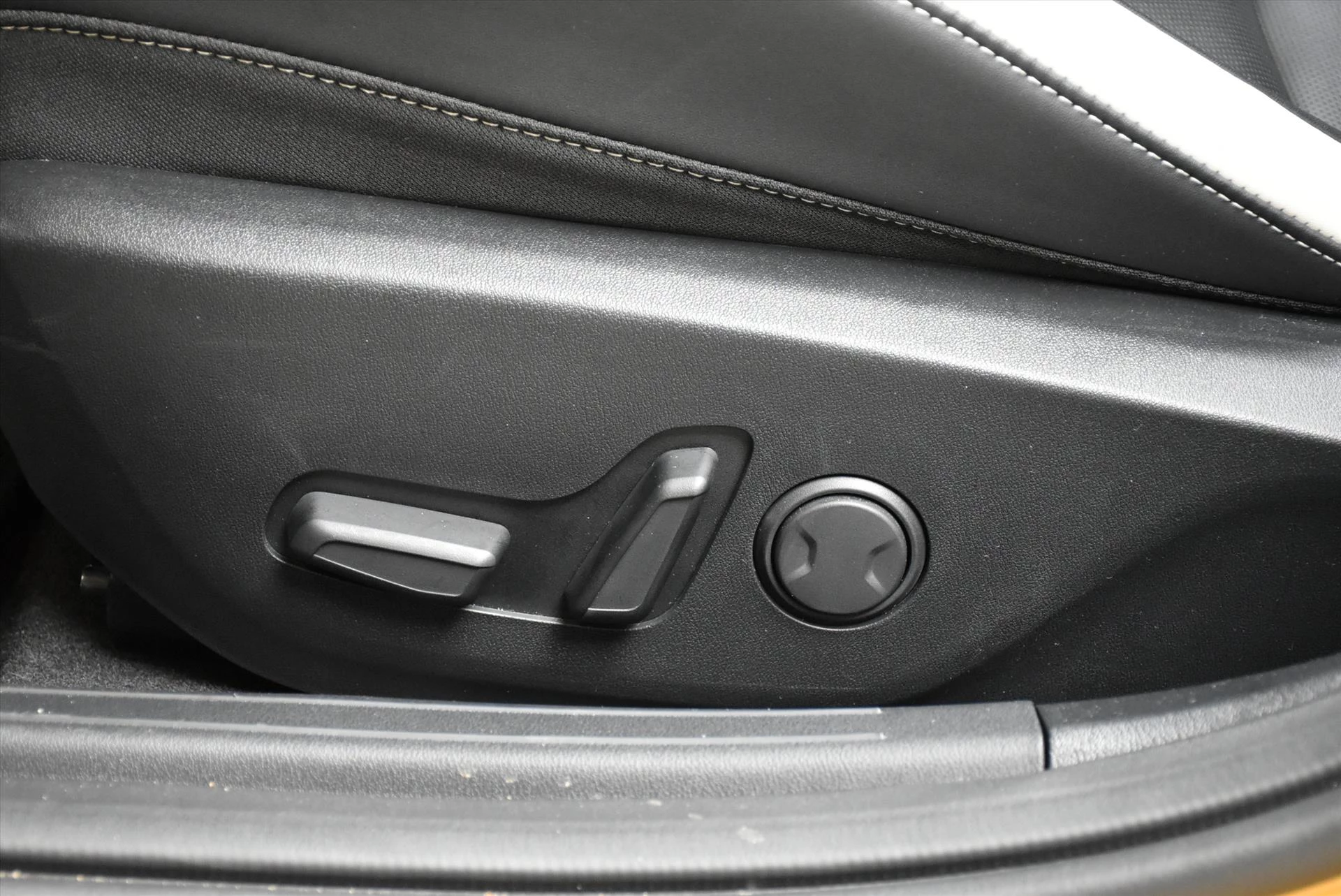 Hoofdafbeelding Kia K4