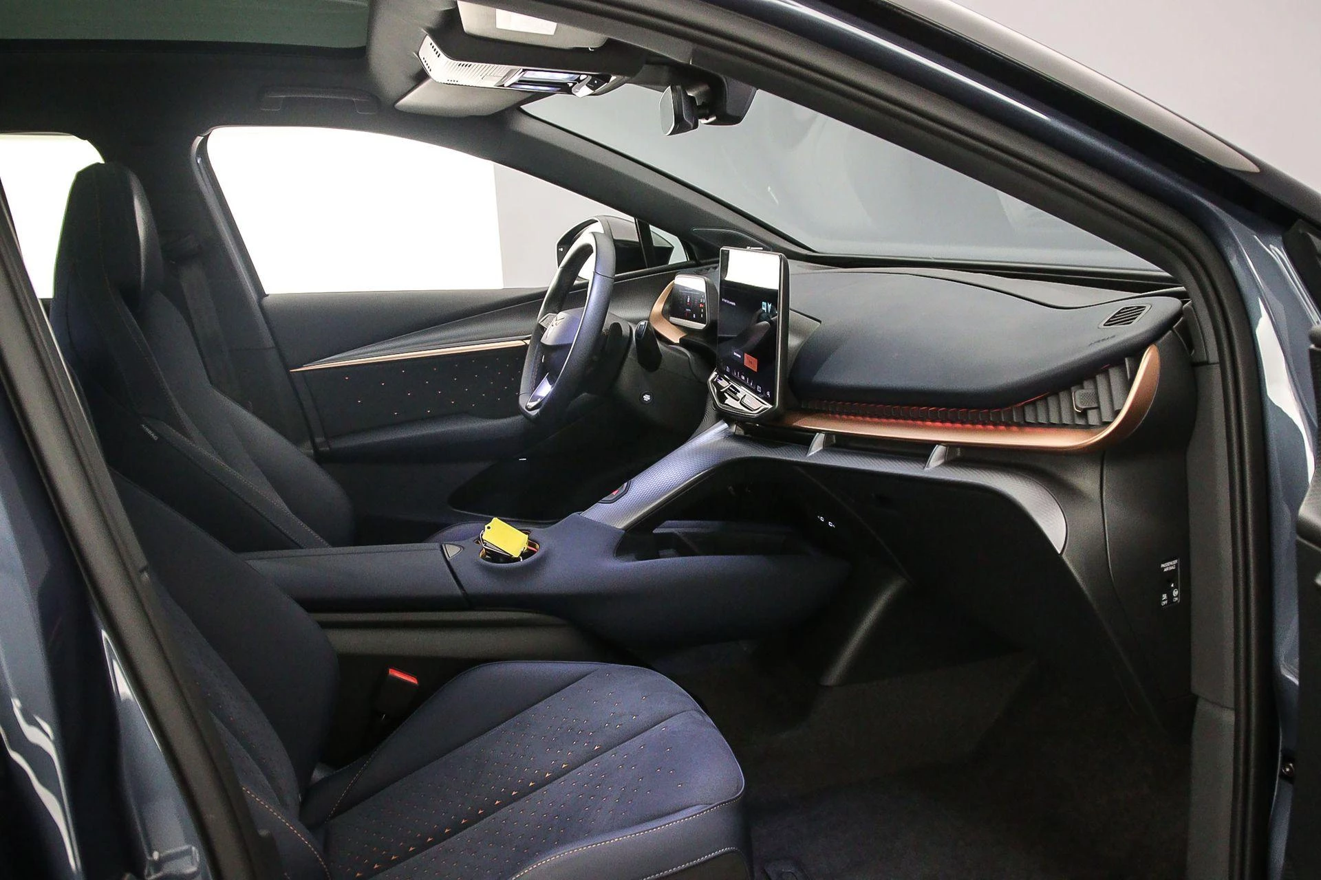 Hoofdafbeelding CUPRA Tavascan