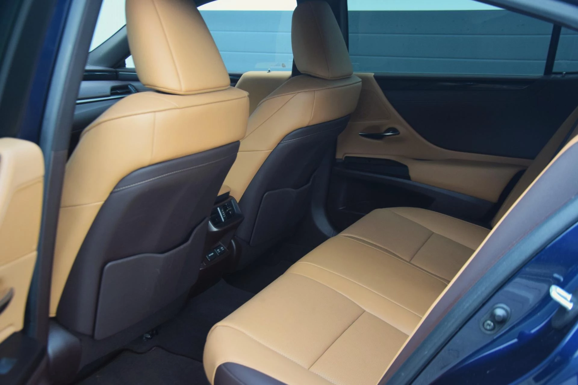 Hoofdafbeelding Lexus ES