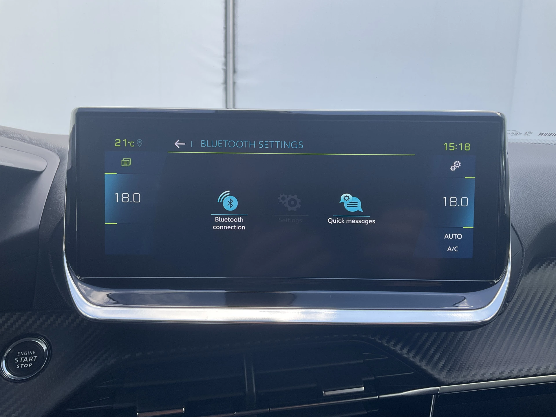 Hoofdafbeelding Peugeot e-2008
