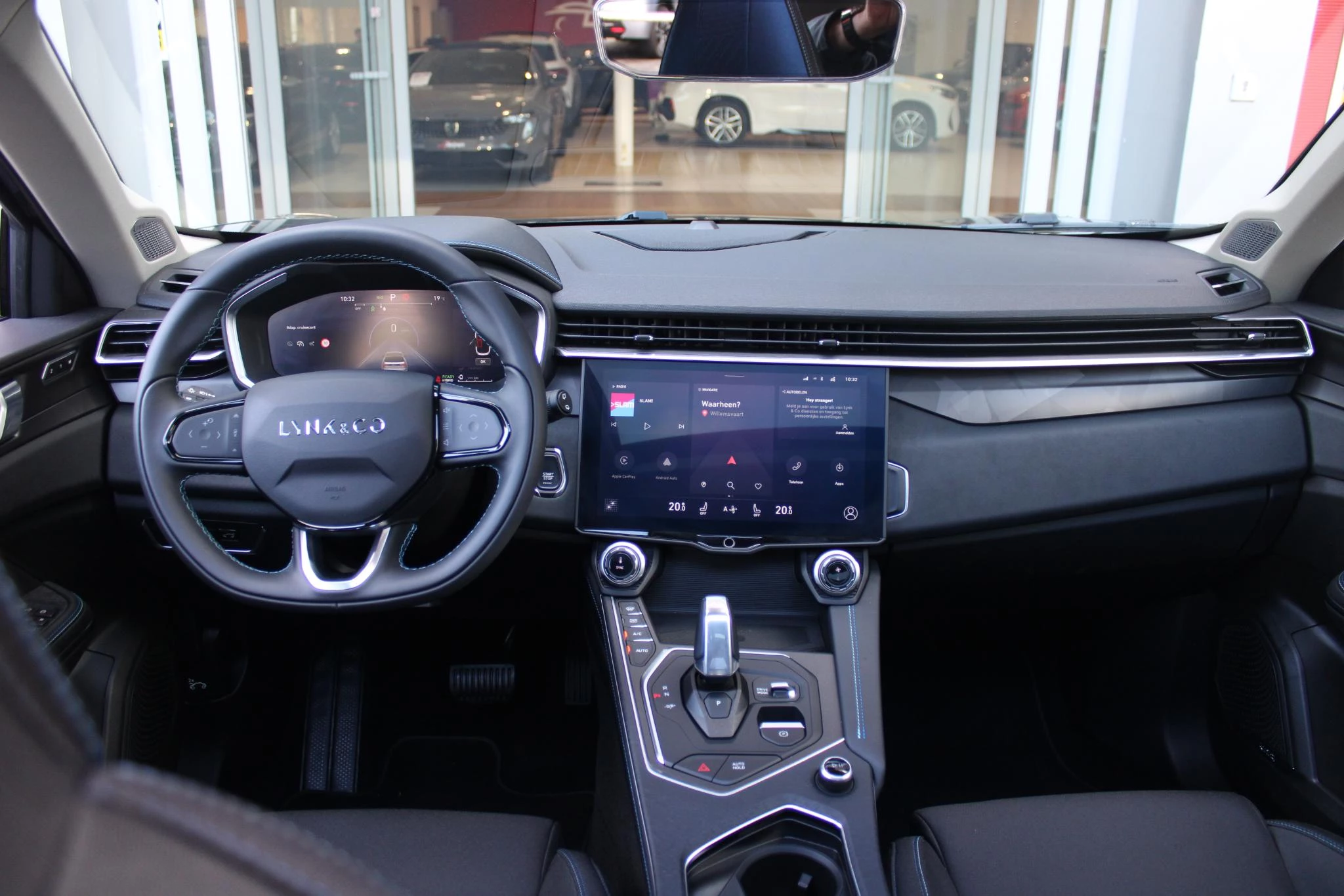 Hoofdafbeelding Lynk & Co 01