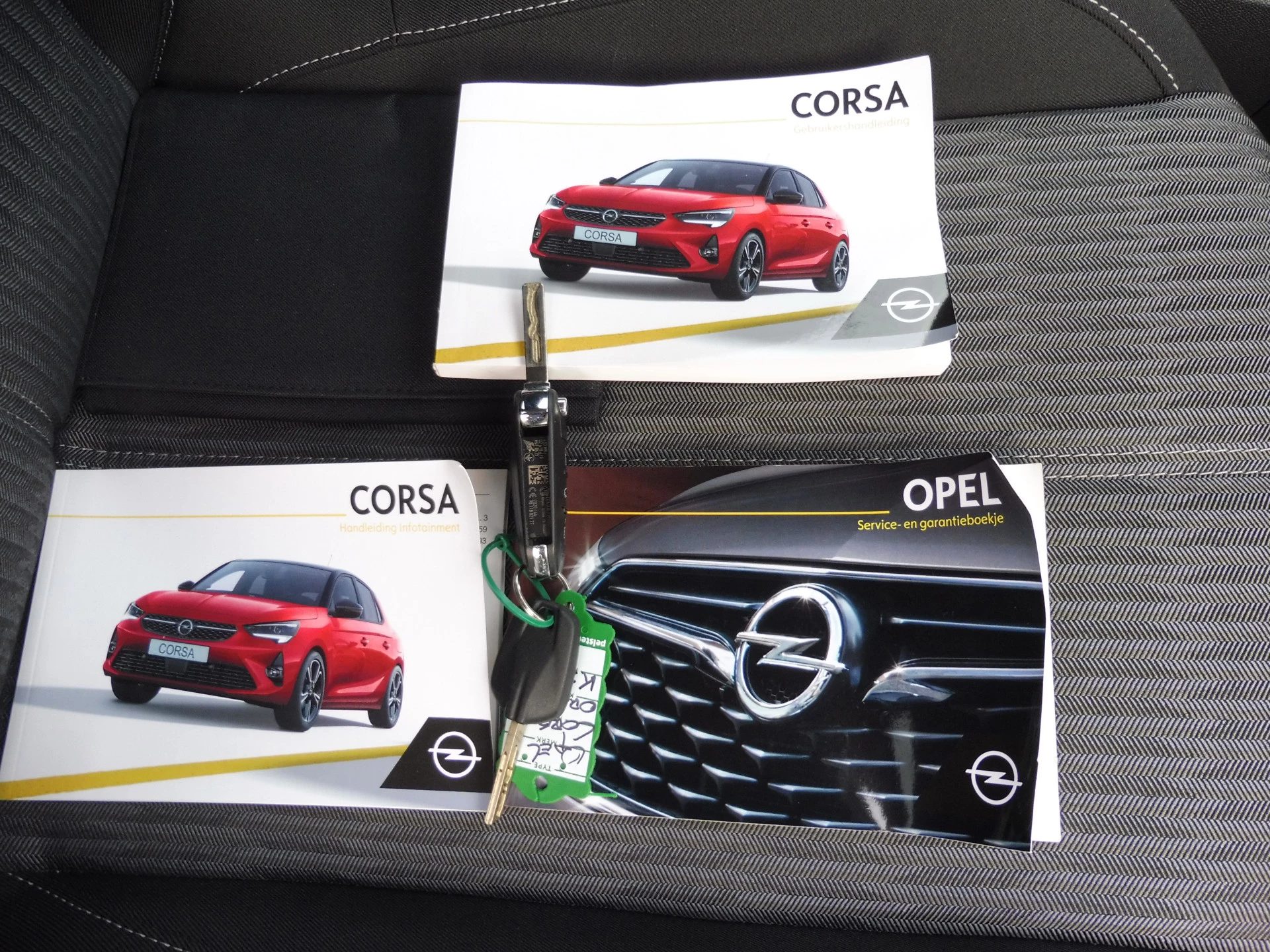 Hoofdafbeelding Opel Corsa