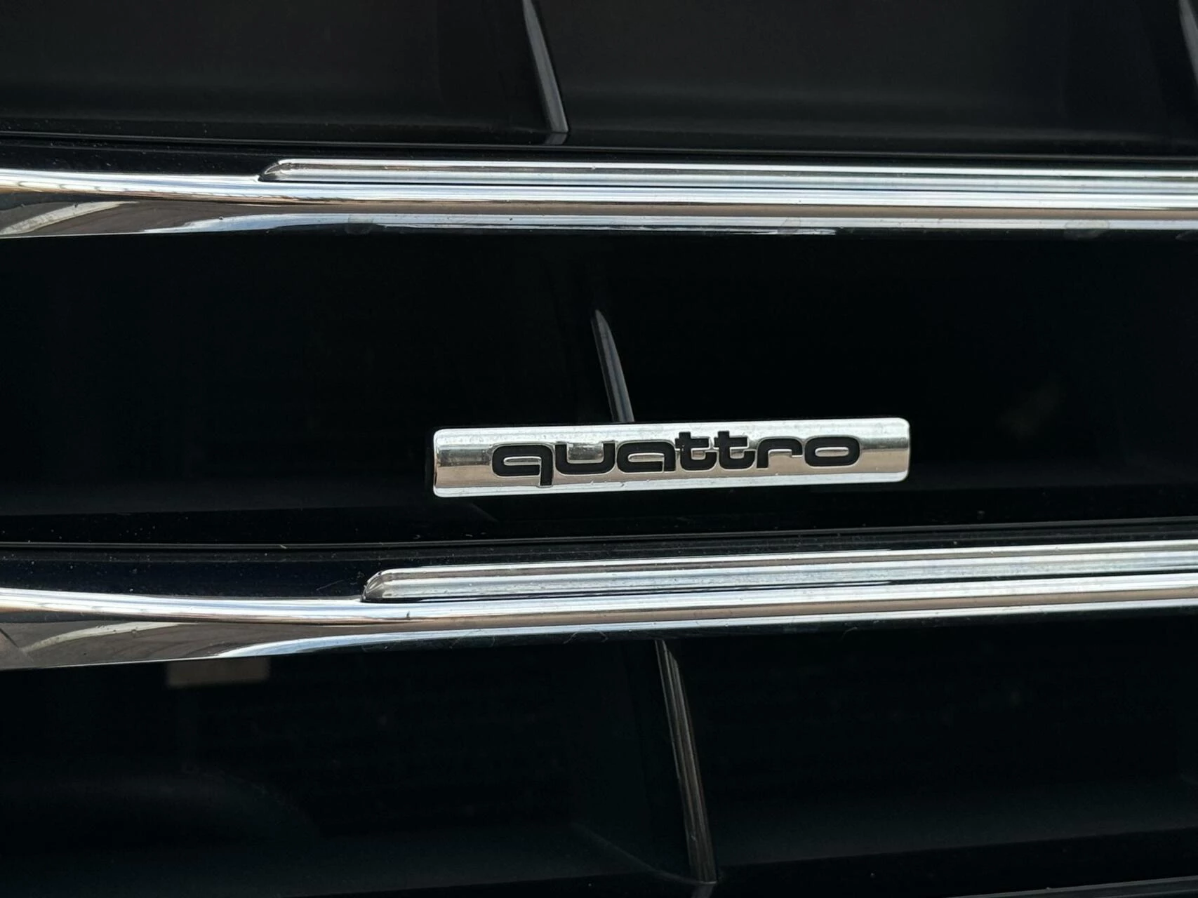 Hoofdafbeelding Audi A8