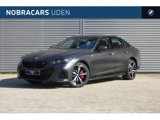 BMW i5 eDrive40 M Sport Automaat / Bowers & Wilkins / Adaptieve LED / Stoelventilatie / Comfort Access / Parking Assistant Plus / Stuurverwarming