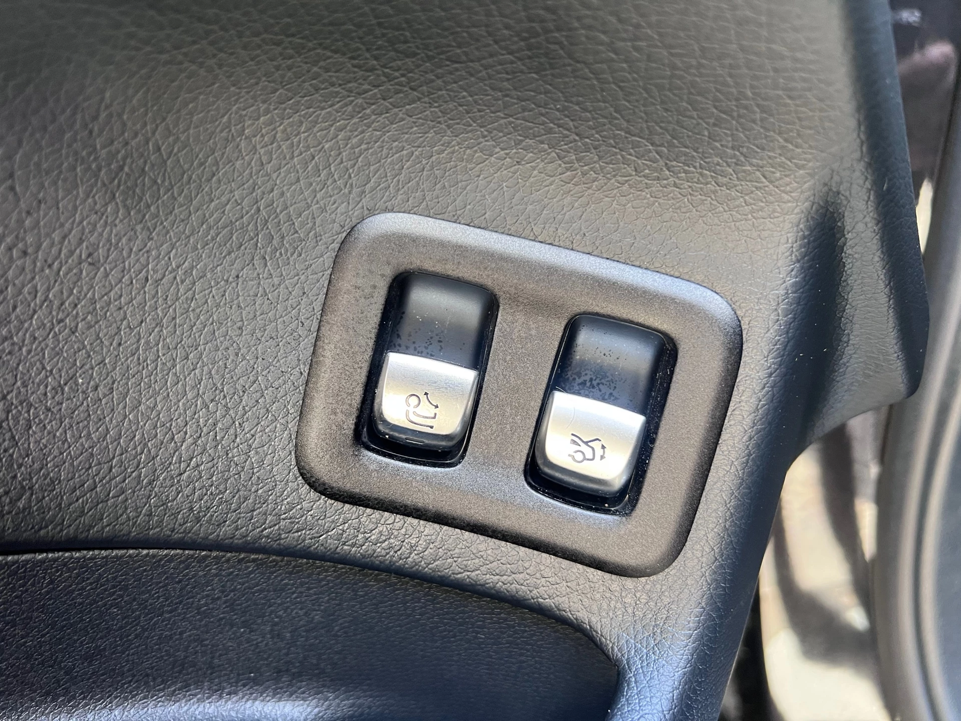 Hoofdafbeelding Mercedes-Benz EQC