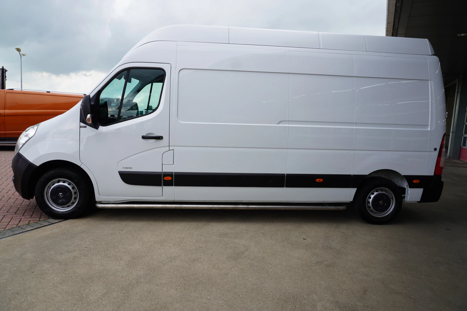 Hoofdafbeelding Opel Movano