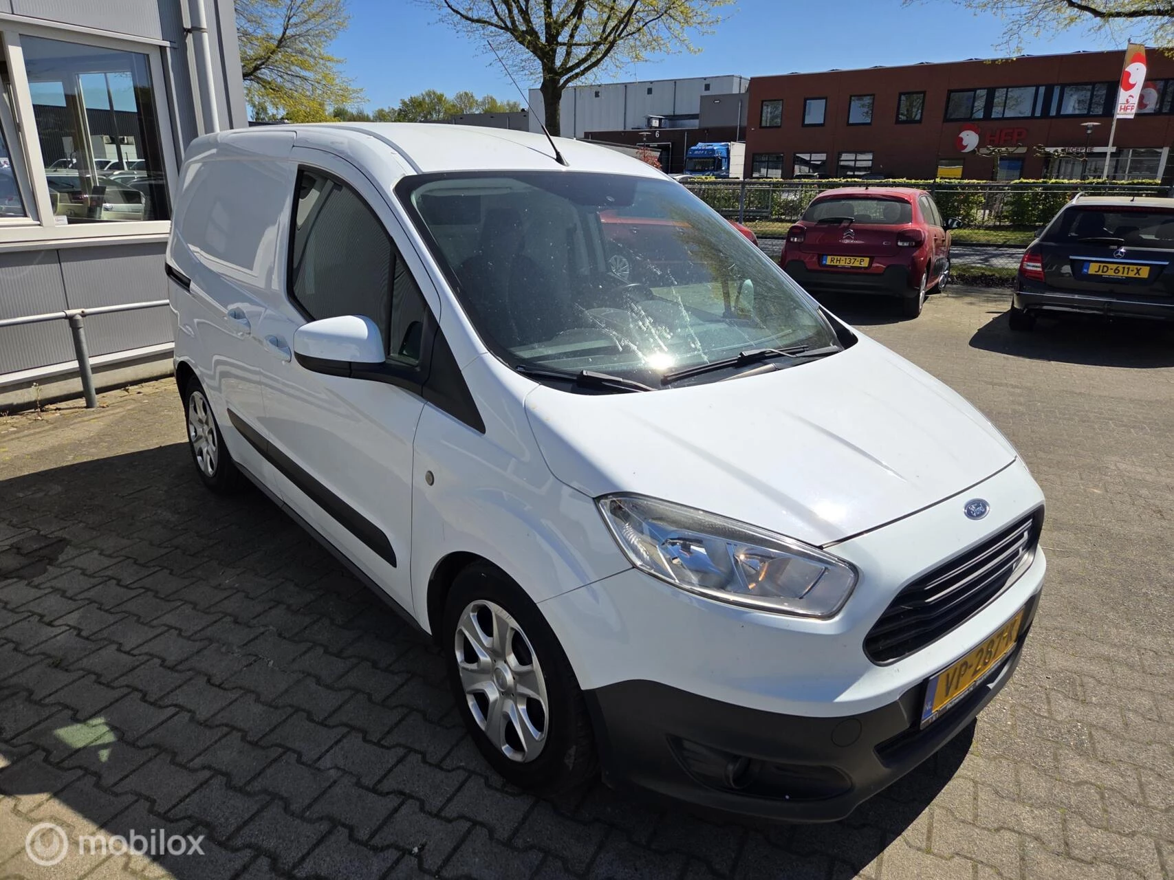 Hoofdafbeelding Ford Transit Courier