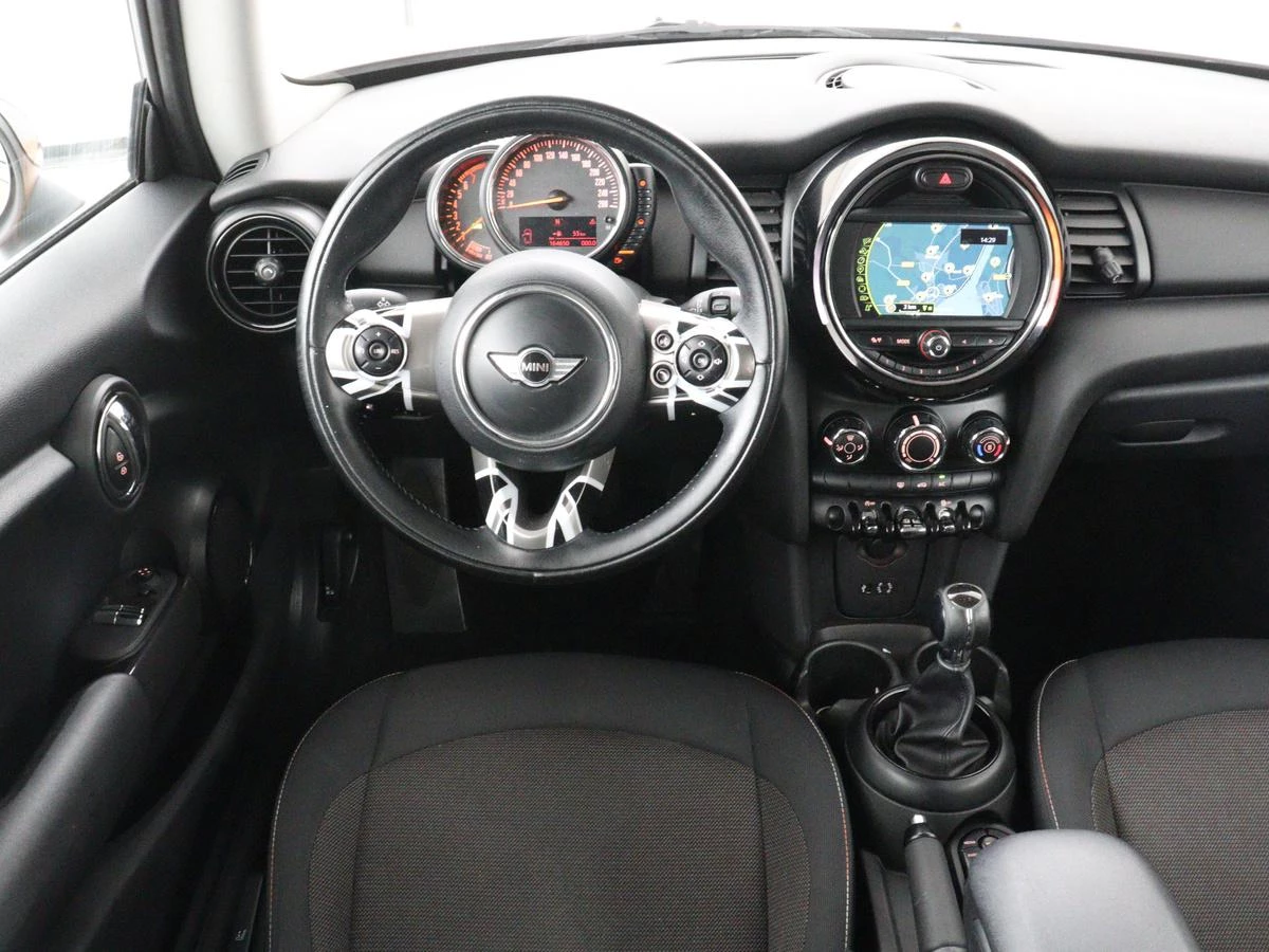 Hoofdafbeelding MINI One