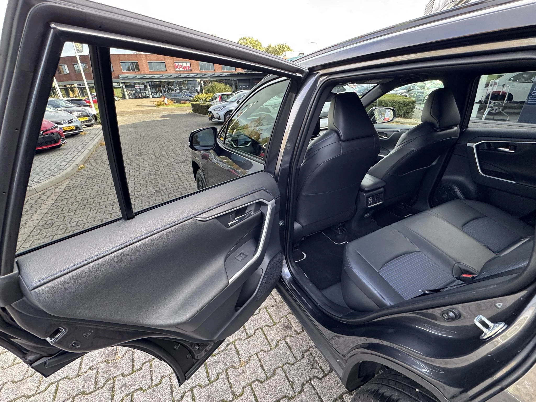 Hoofdafbeelding Toyota RAV4