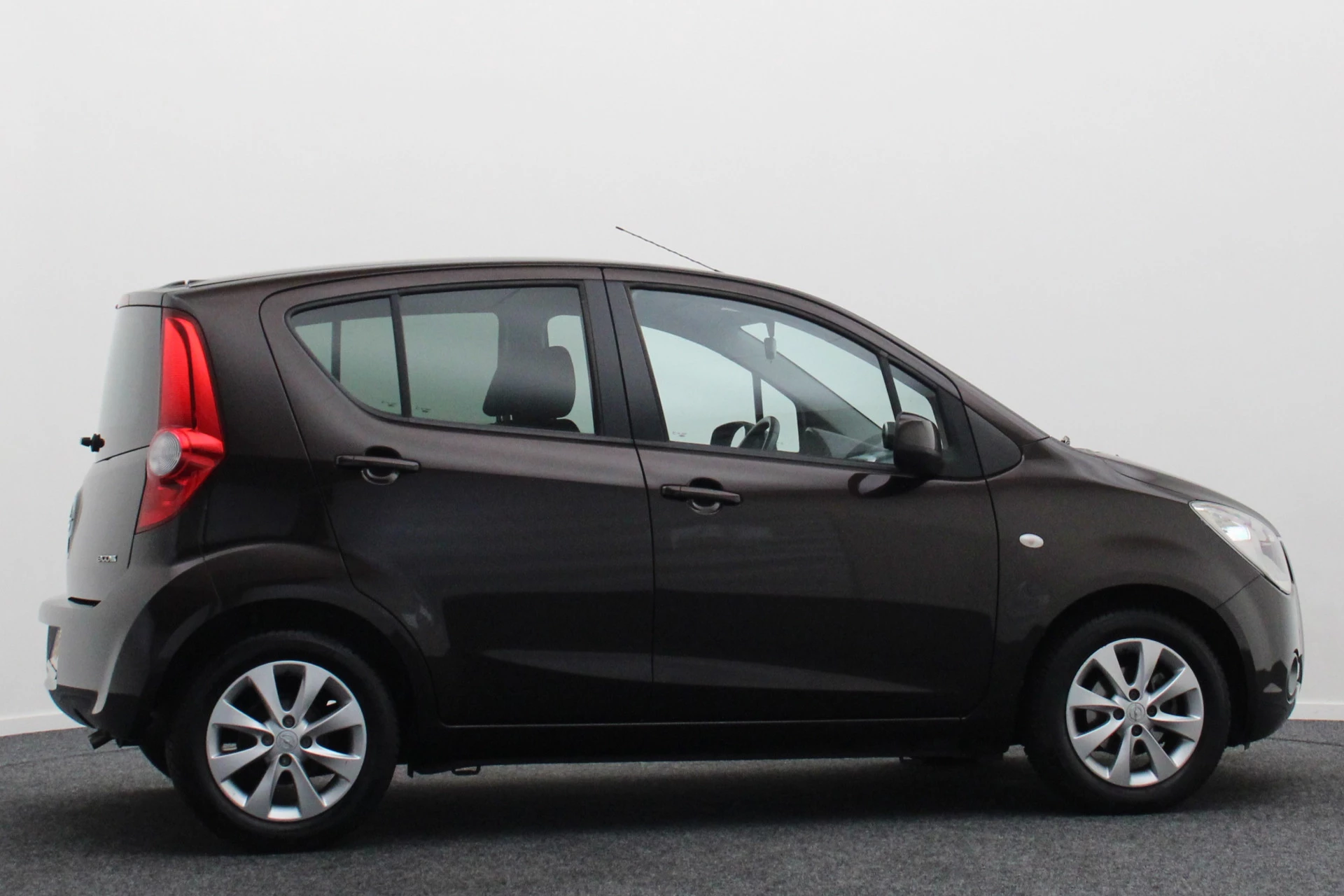 Hoofdafbeelding Opel Agila
