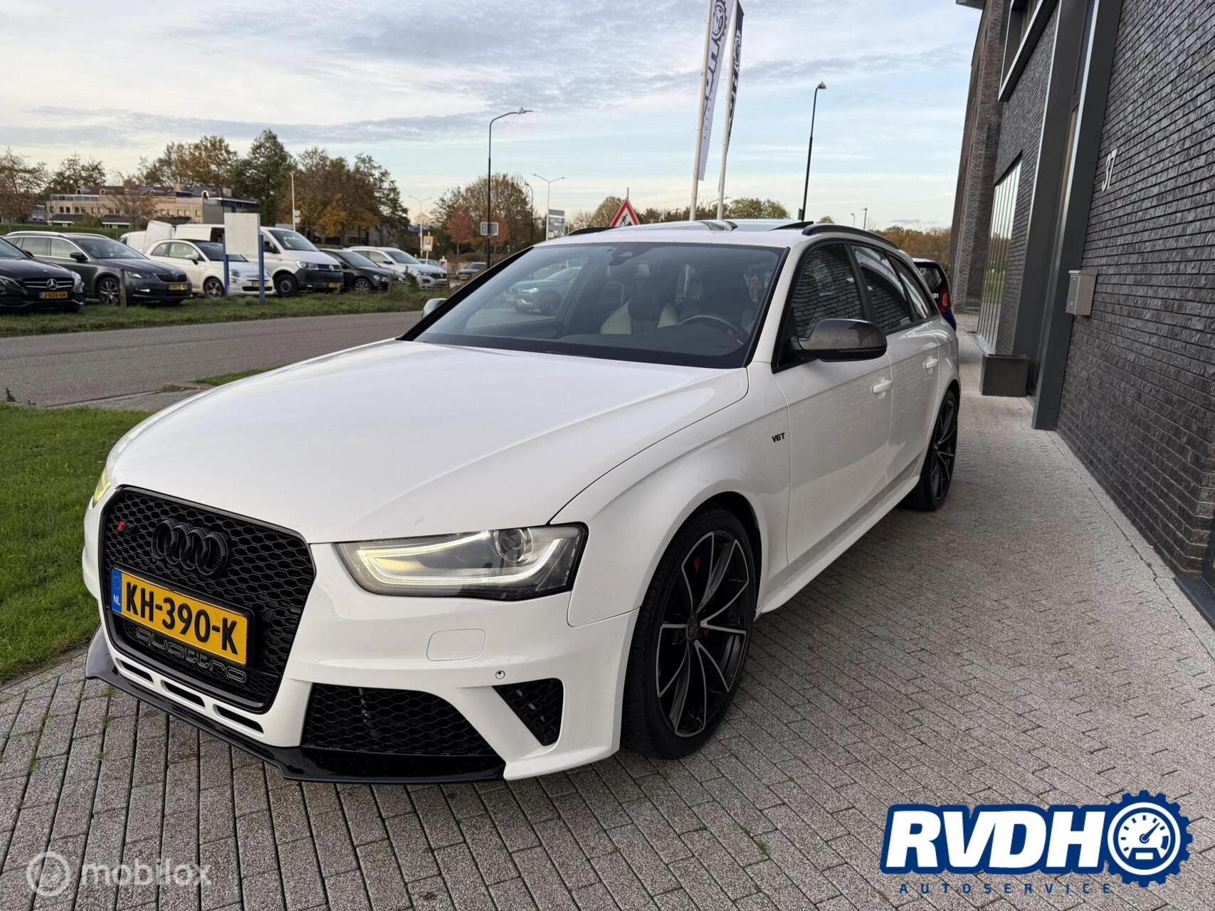 Hoofdafbeelding Audi S4