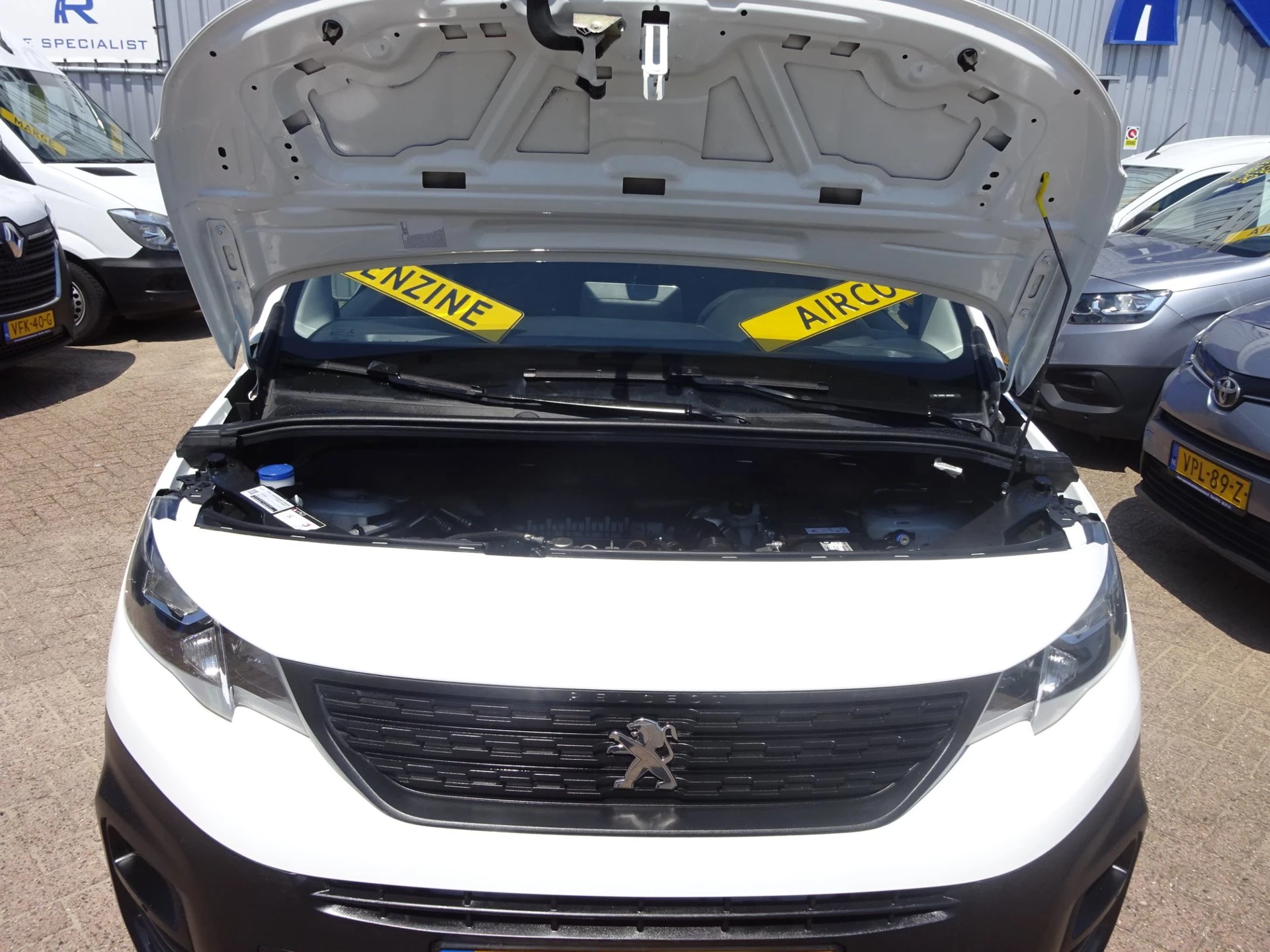 Hoofdafbeelding Peugeot Partner