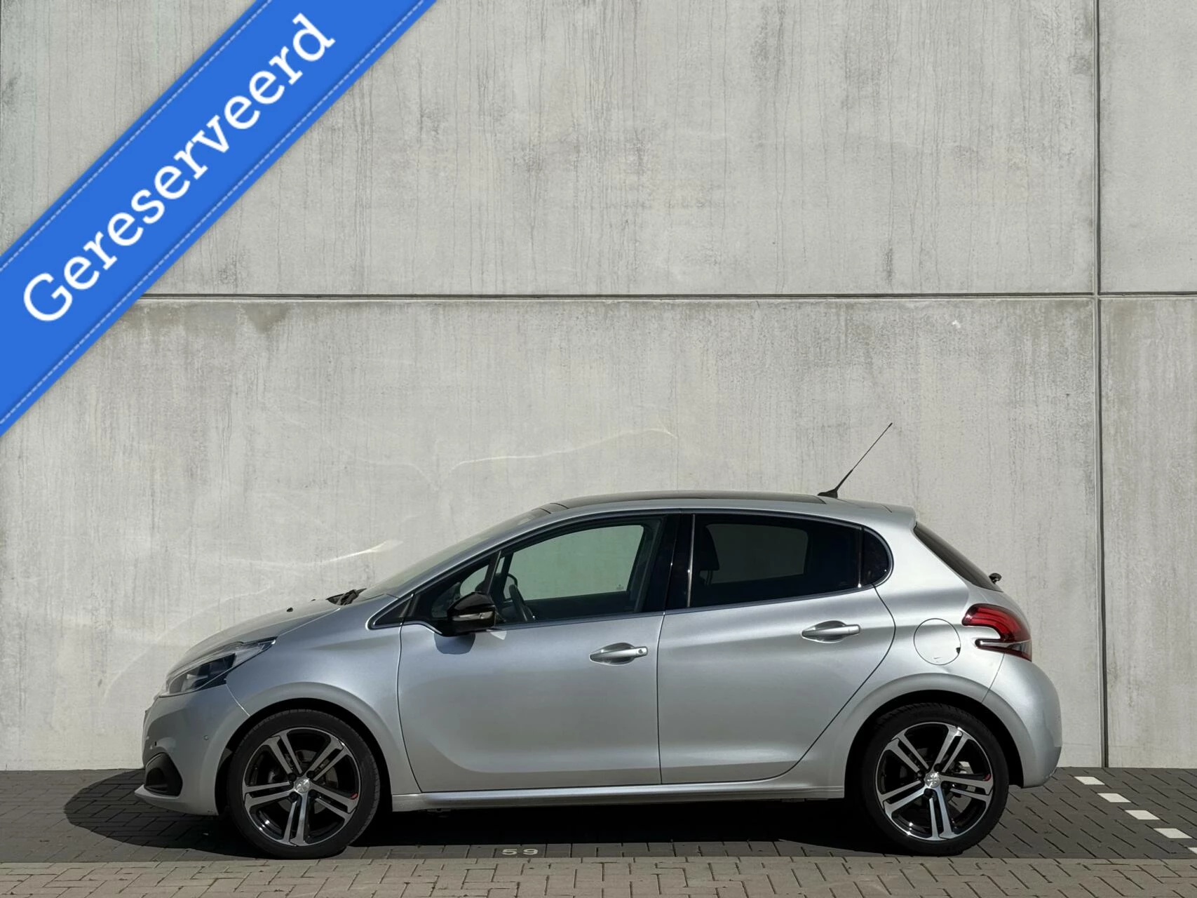 Hoofdafbeelding Peugeot 208