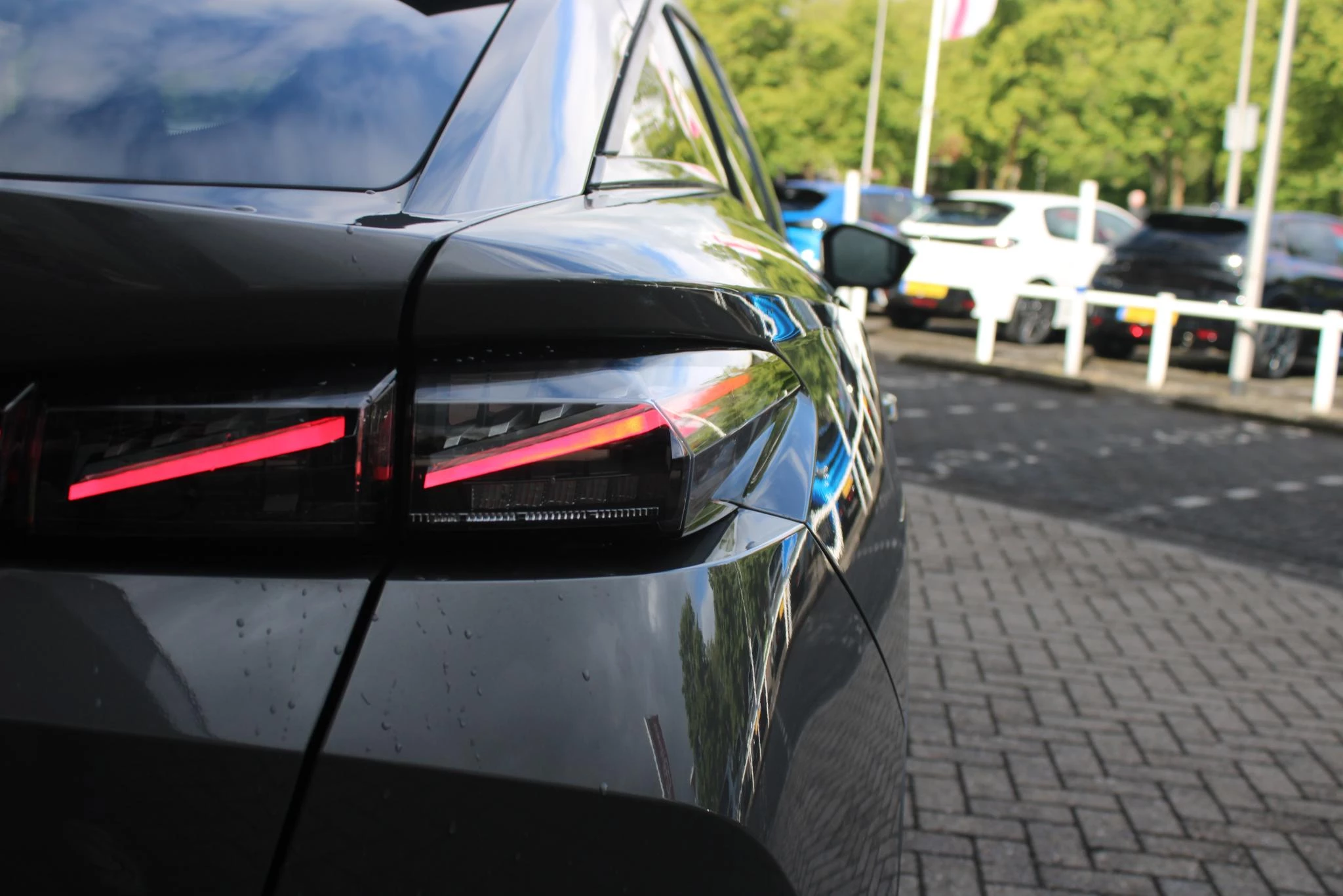 Hoofdafbeelding Peugeot 408