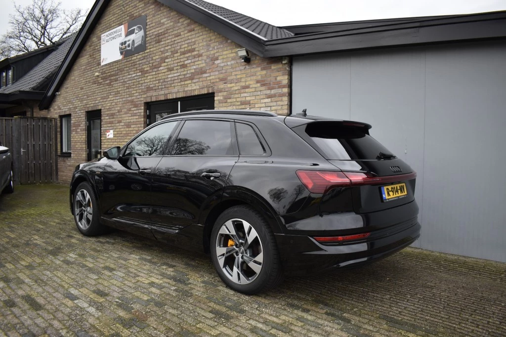 Hoofdafbeelding Audi e-tron