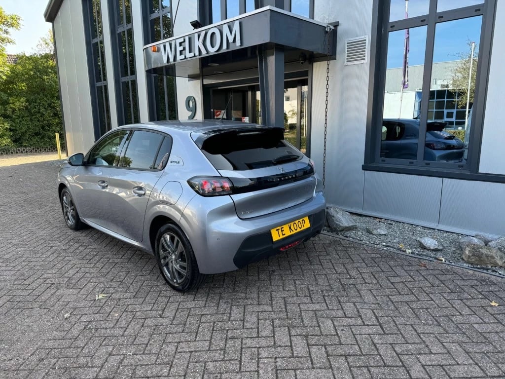 Hoofdafbeelding Peugeot 208