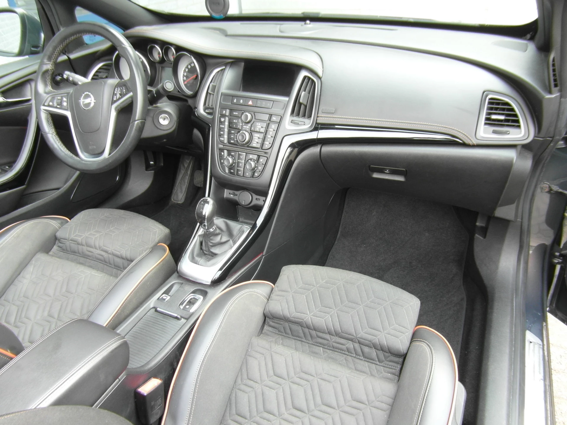 Hoofdafbeelding Opel Cascada