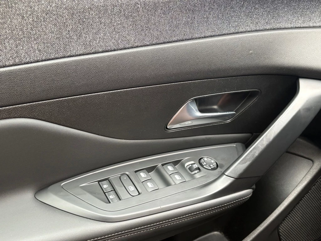 Hoofdafbeelding Peugeot 408