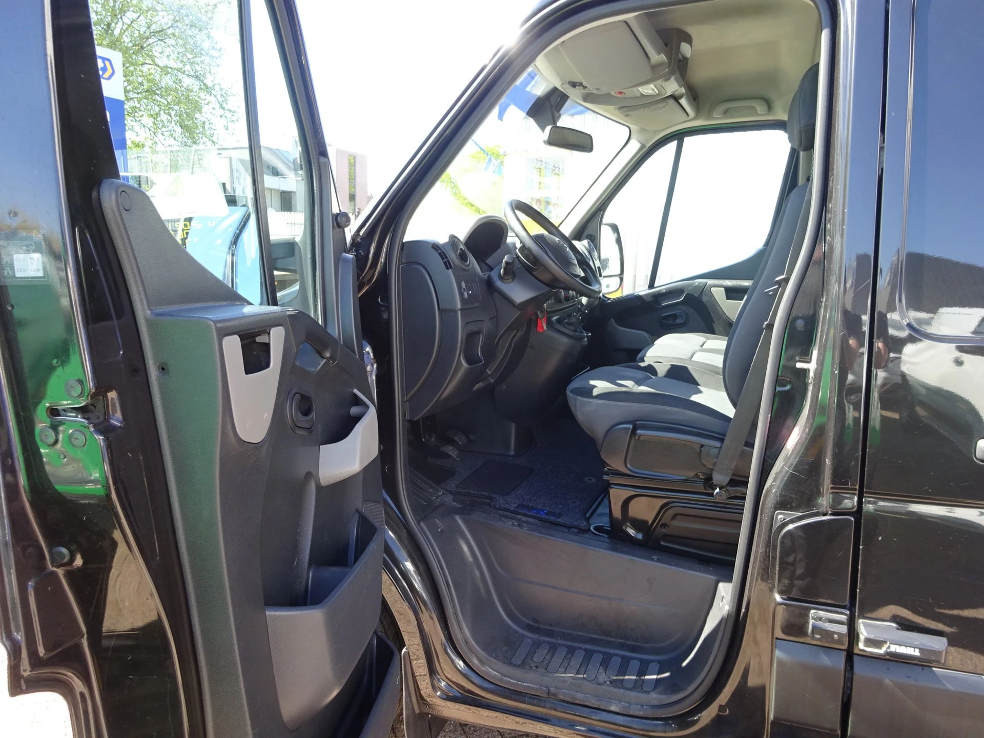 Hoofdafbeelding Nissan NV400