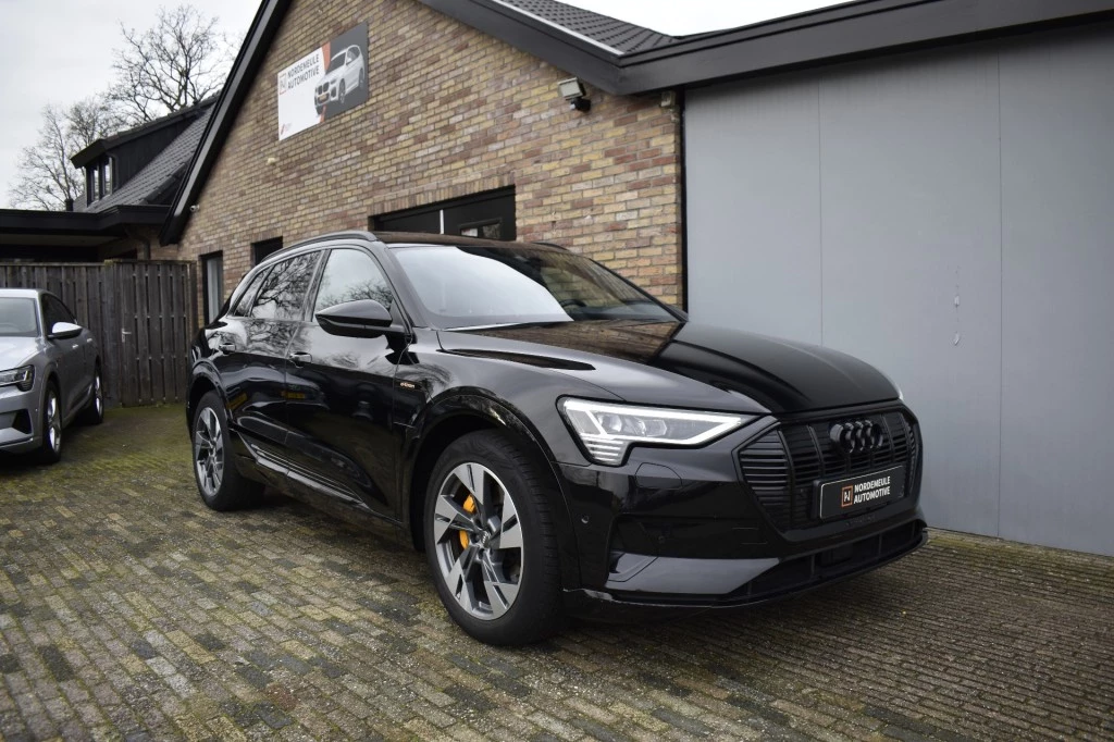 Hoofdafbeelding Audi e-tron