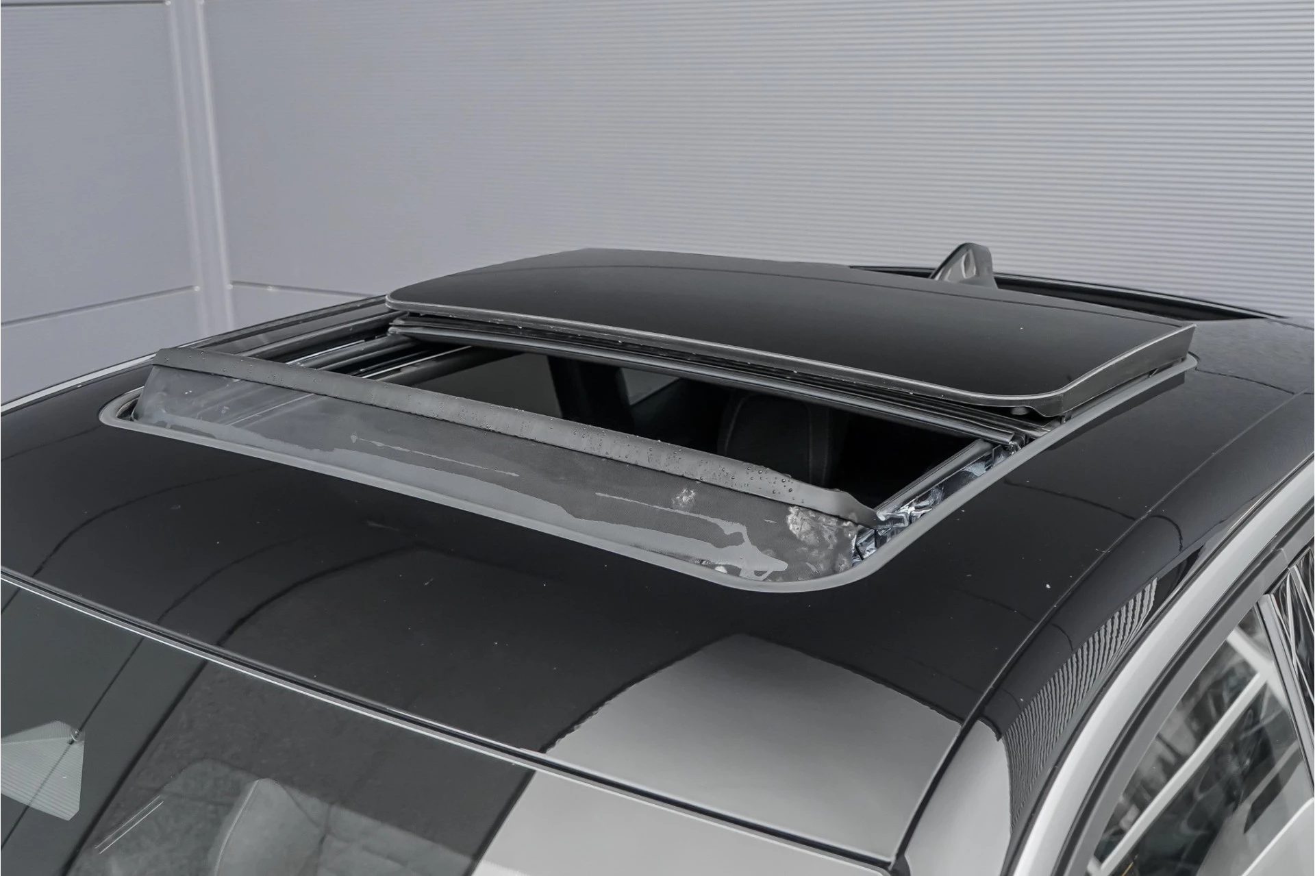 Hoofdafbeelding Peugeot e-3008