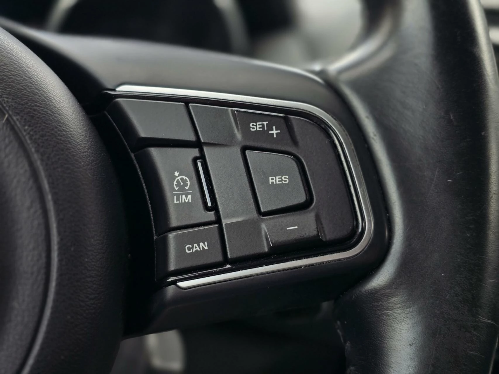 Hoofdafbeelding Jaguar XE