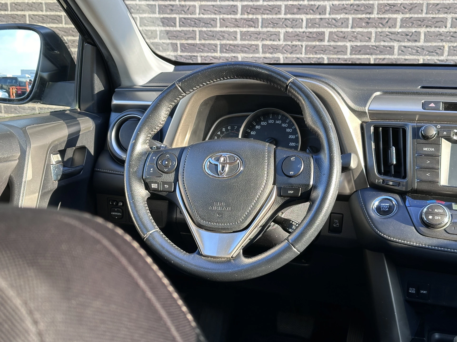 Hoofdafbeelding Toyota RAV4