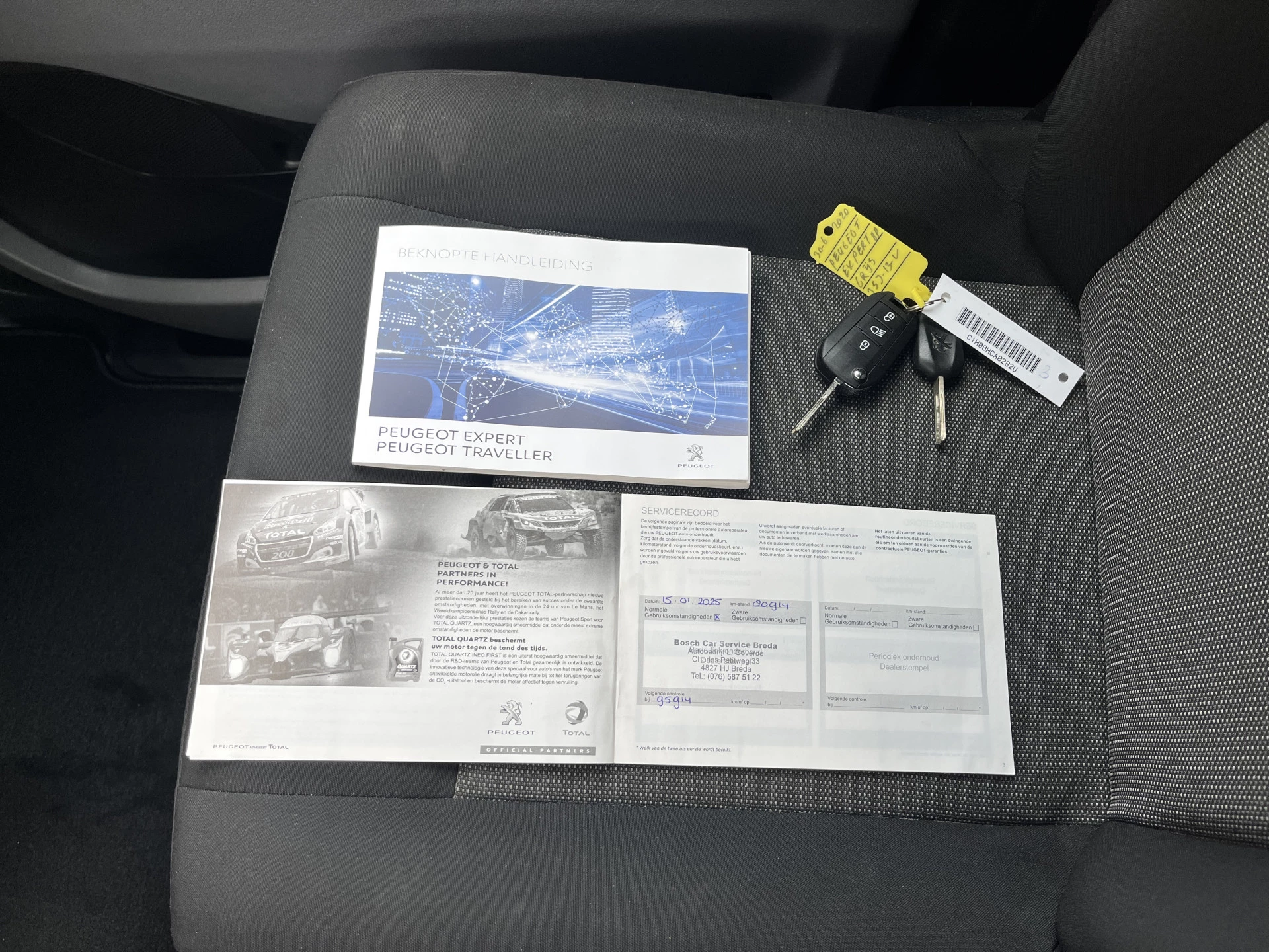 Hoofdafbeelding Peugeot Traveller